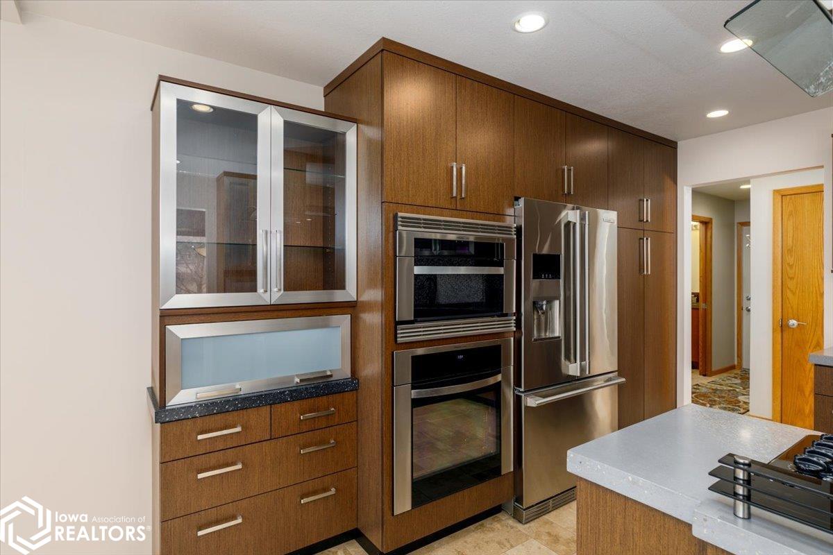 7230 Hyperion Pointe Drive, Johnston, Iowa image 10