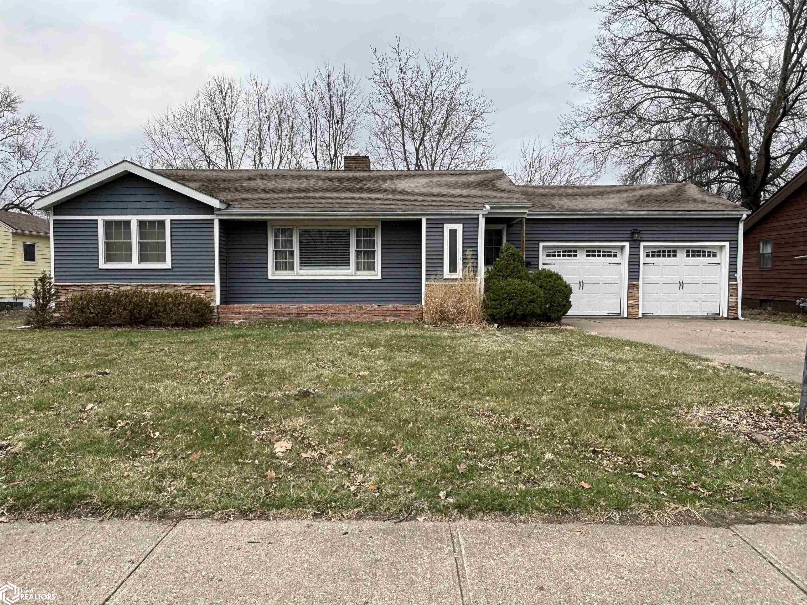 205 E Fillmore Avenue, Fairfield, Iowa image 1