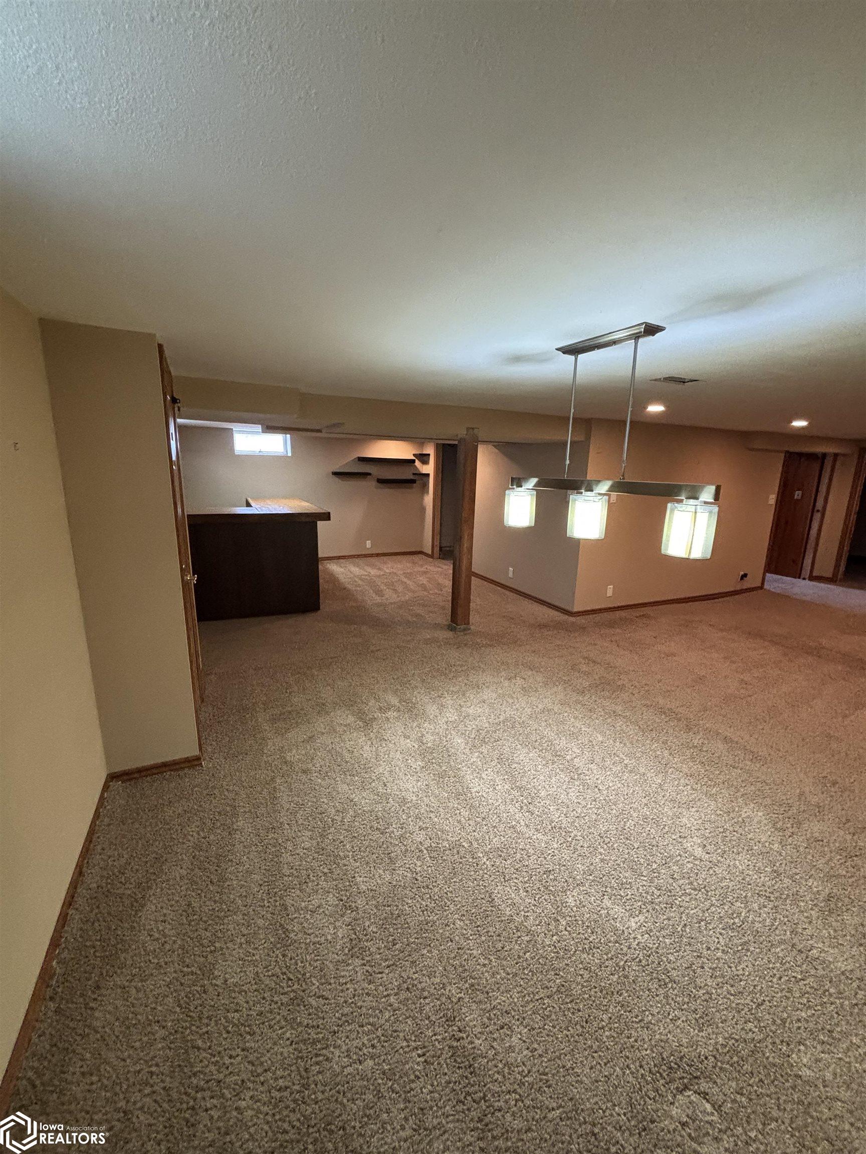 205 E Fillmore Avenue, Fairfield, Iowa image 29