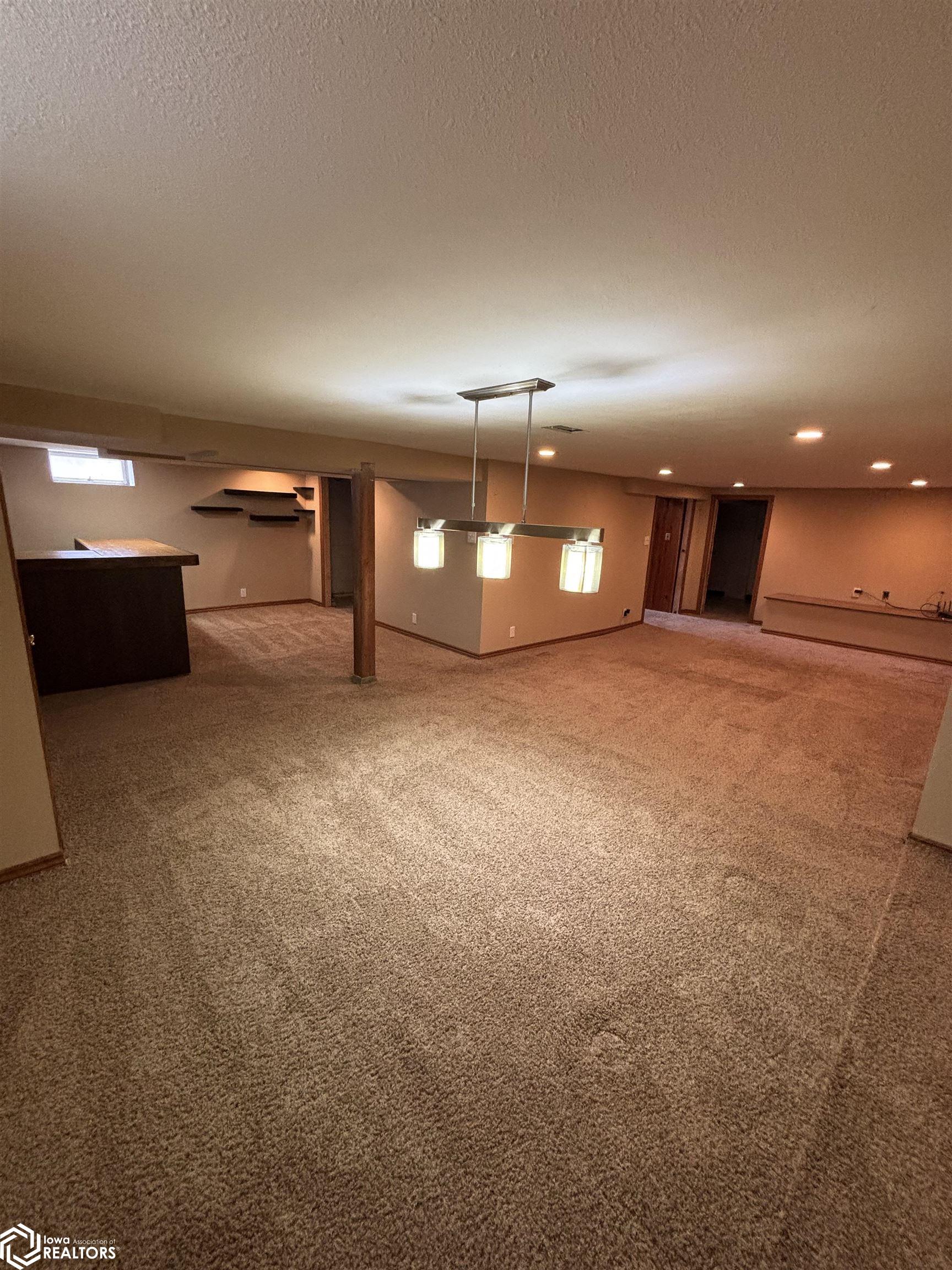 205 E Fillmore Avenue, Fairfield, Iowa image 30