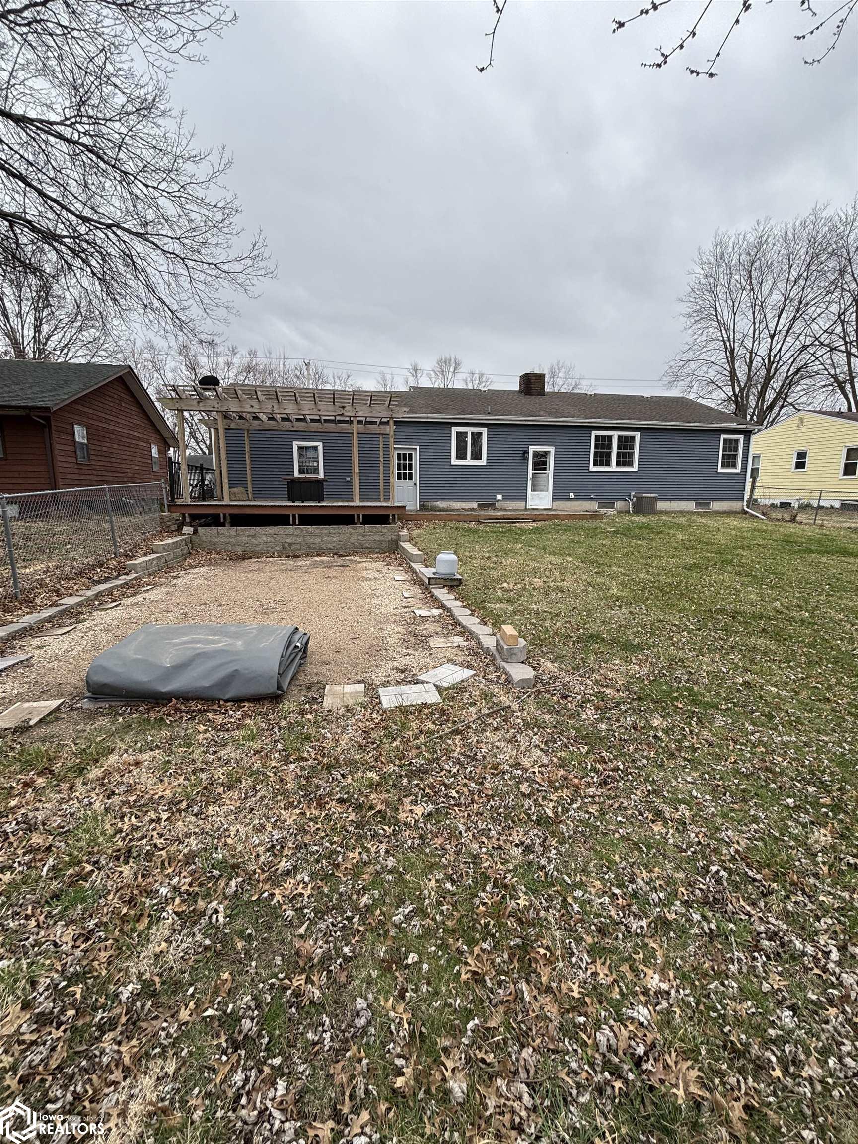205 E Fillmore Avenue, Fairfield, Iowa image 6