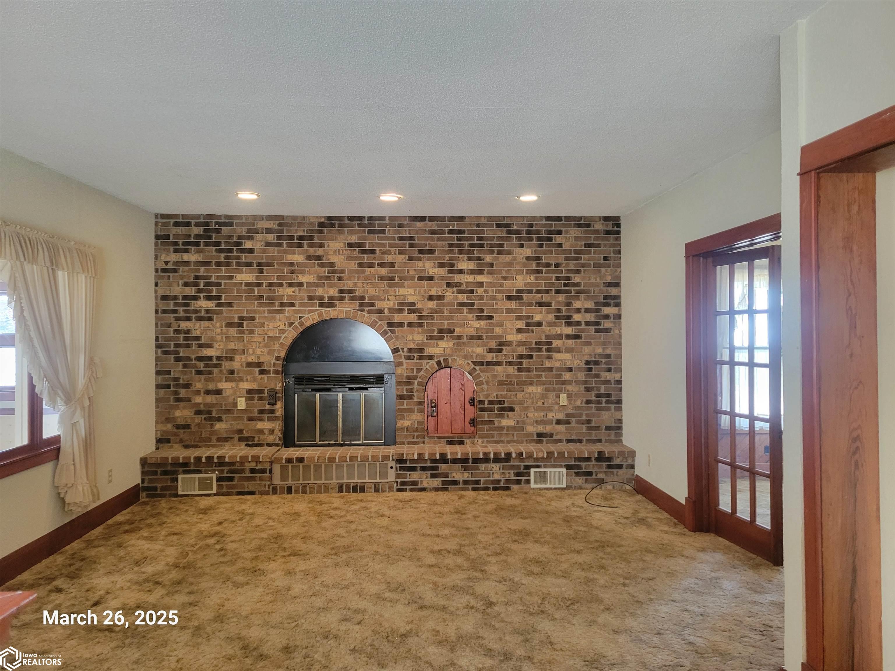 222 N Fellows Avenue, Ottumwa, Iowa image 9
