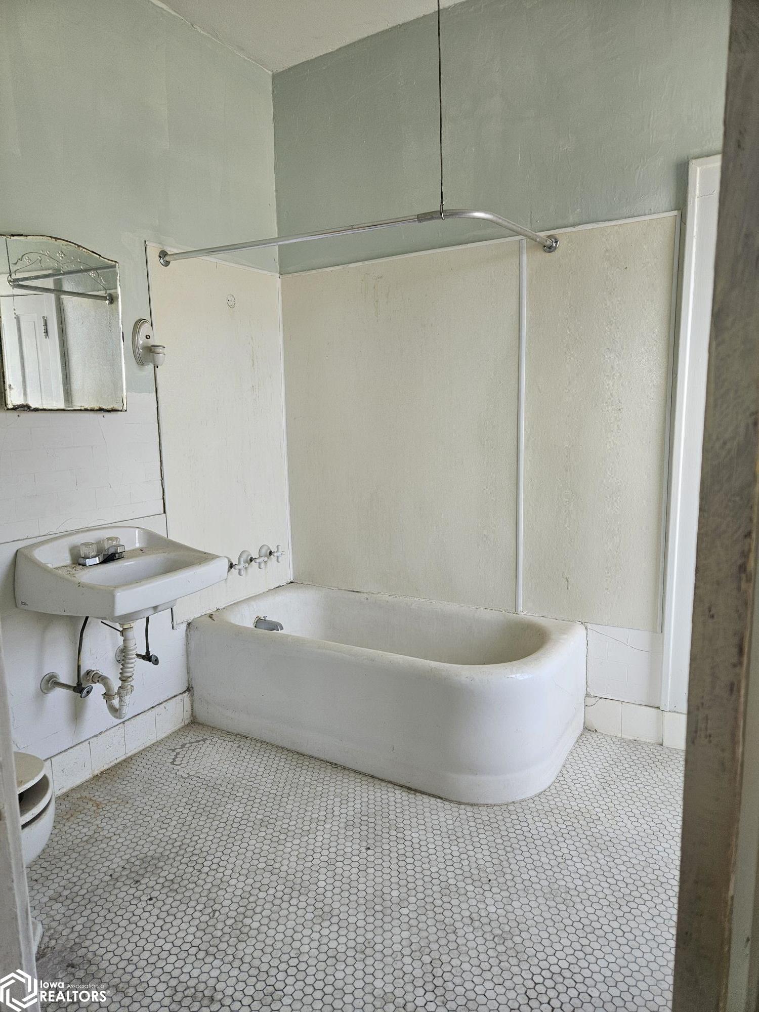 905 N Court Street, Ottumwa, Iowa image 11