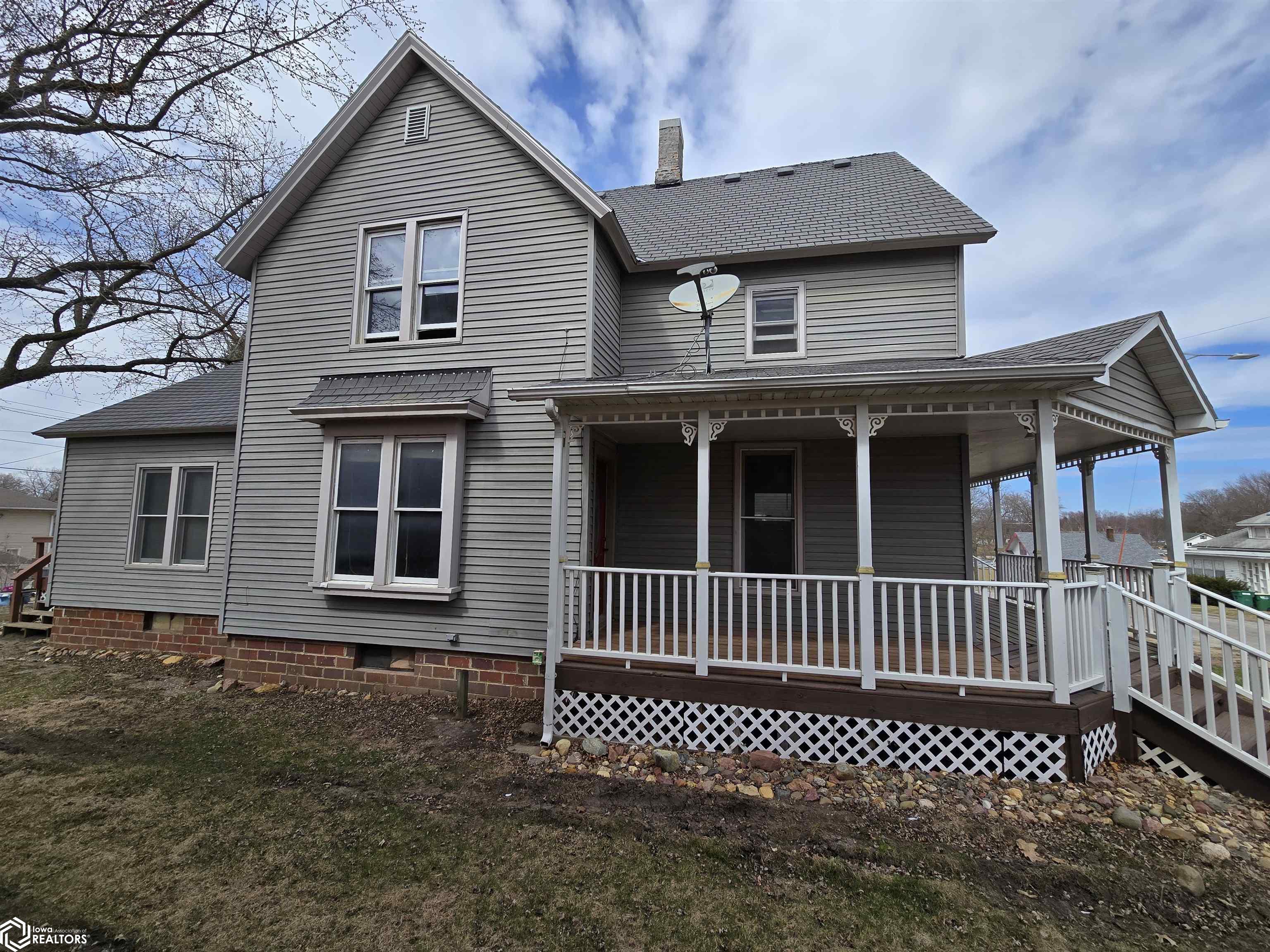 608 N Maple Street, Creston, Iowa image 3