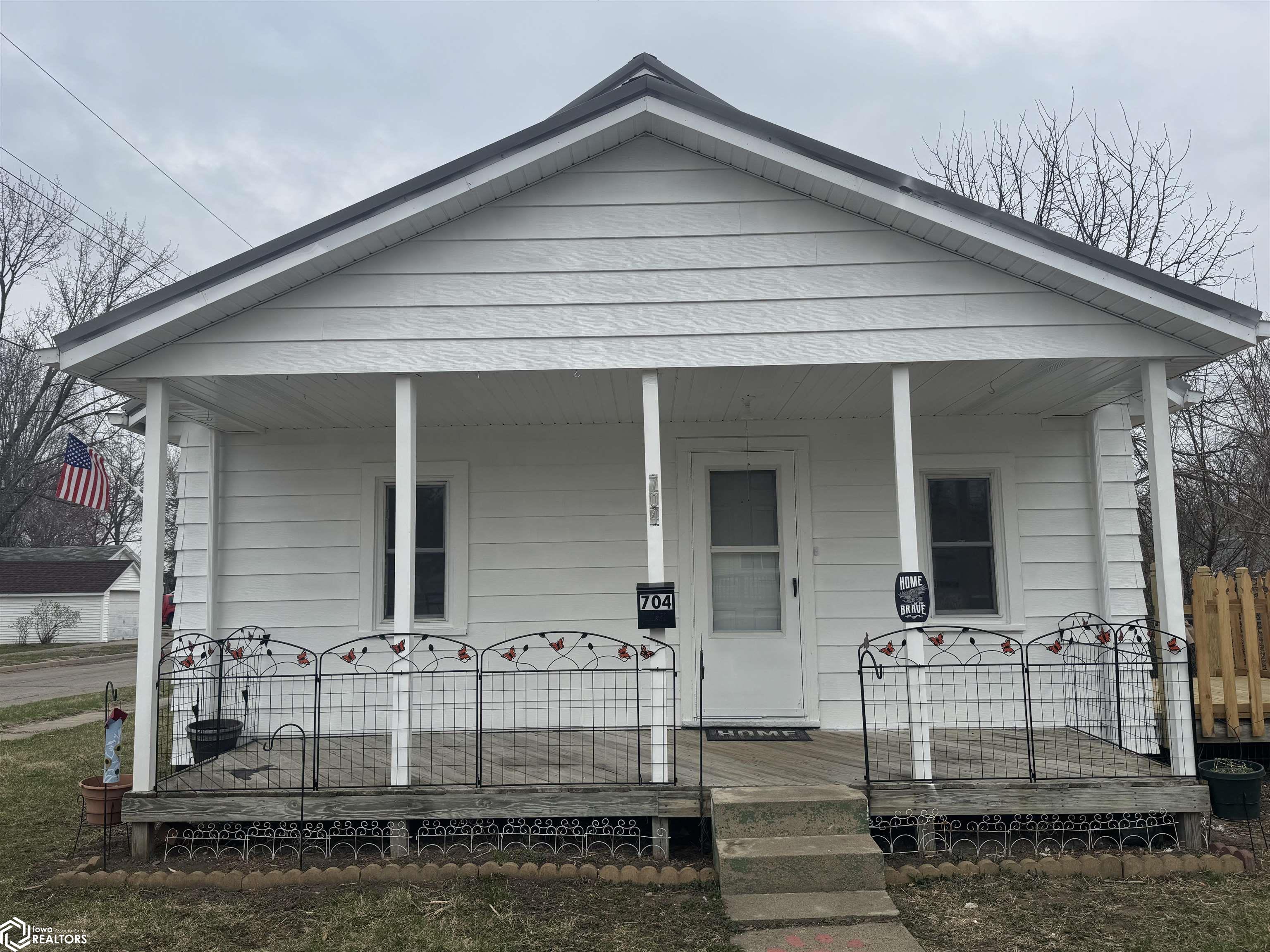 704 Morris Street, Ottumwa, Iowa image 1