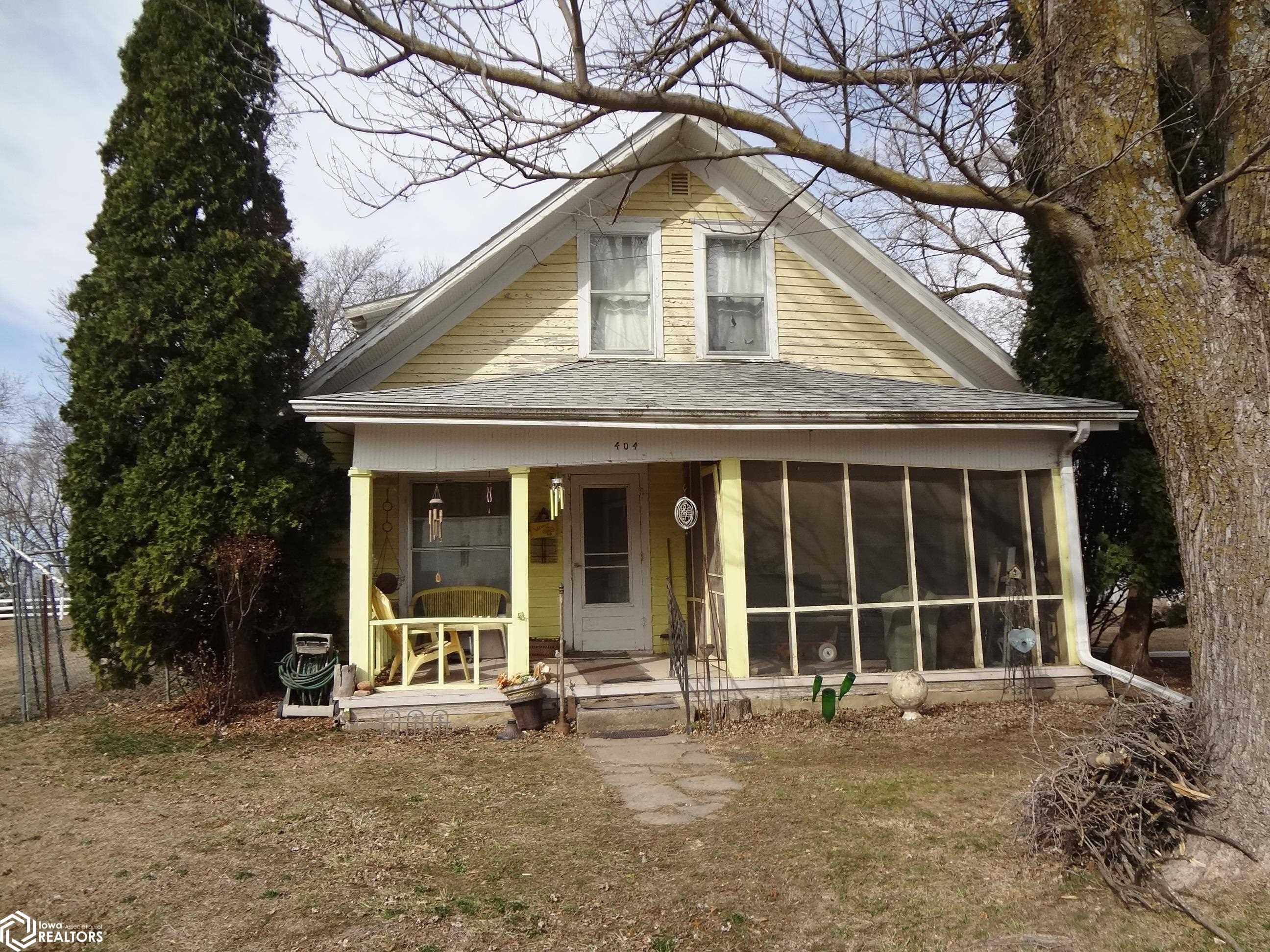 404 Missouri Avenue, College Springs, Iowa image 1
