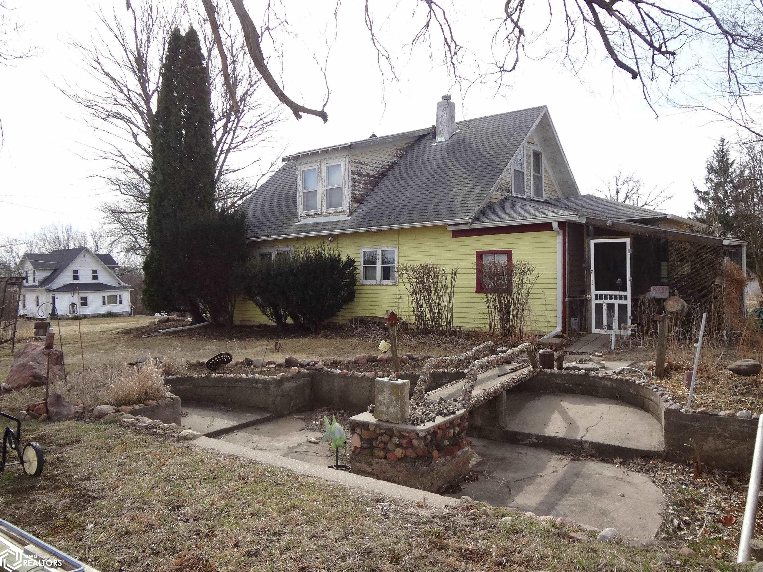 404 Missouri Avenue, College Springs, Iowa image 2