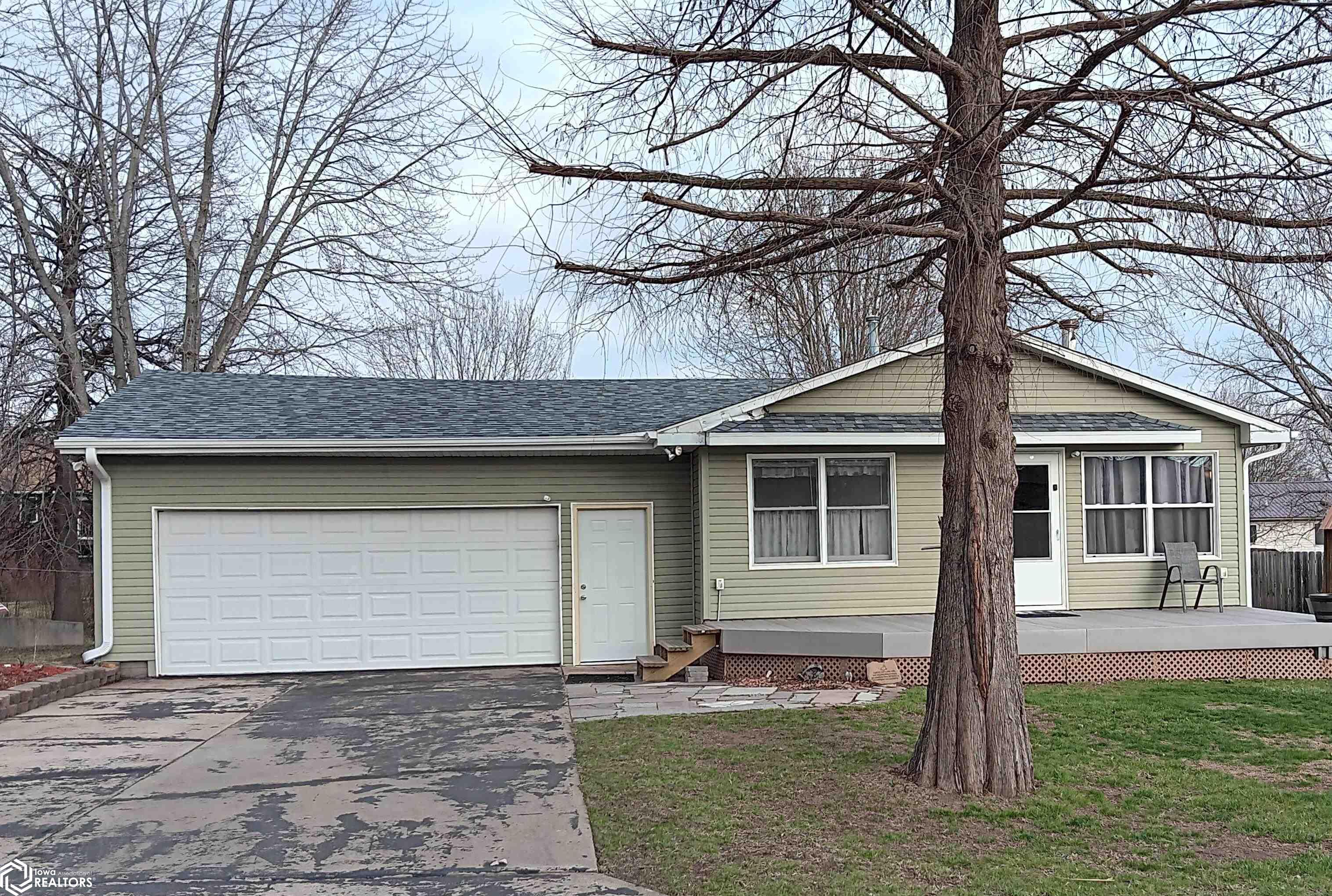 1505 Southview Circle, Fairfield, Iowa image 5