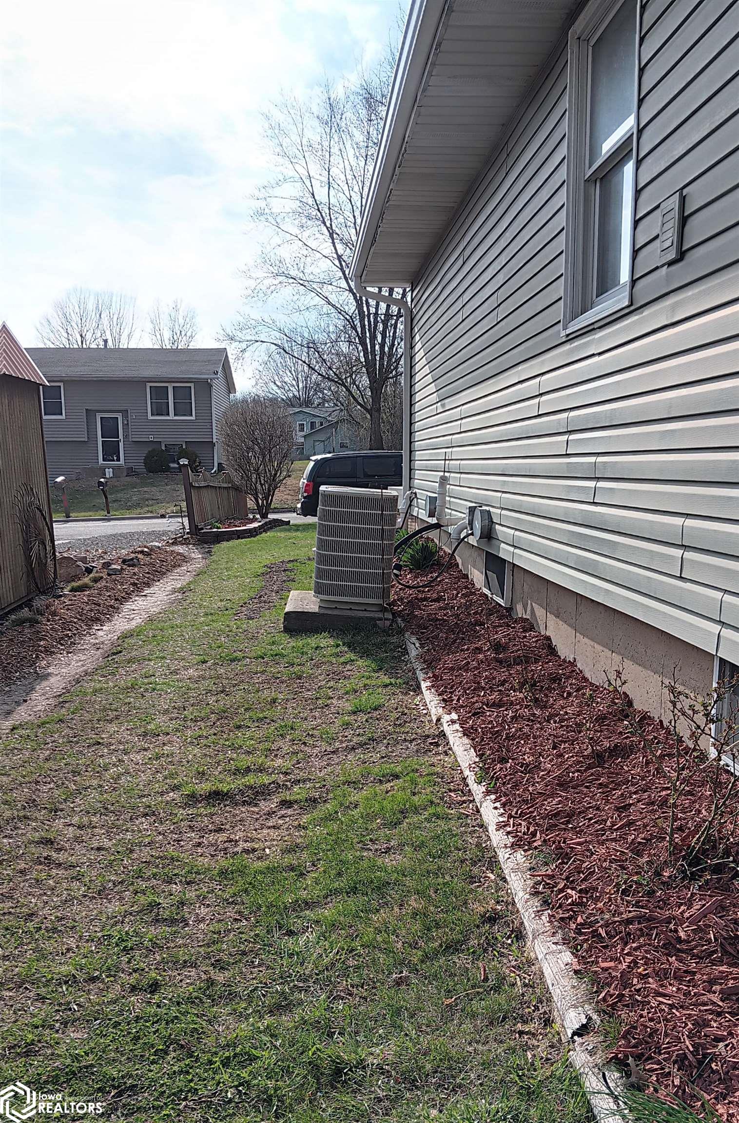 1505 Southview Circle, Fairfield, Iowa image 48