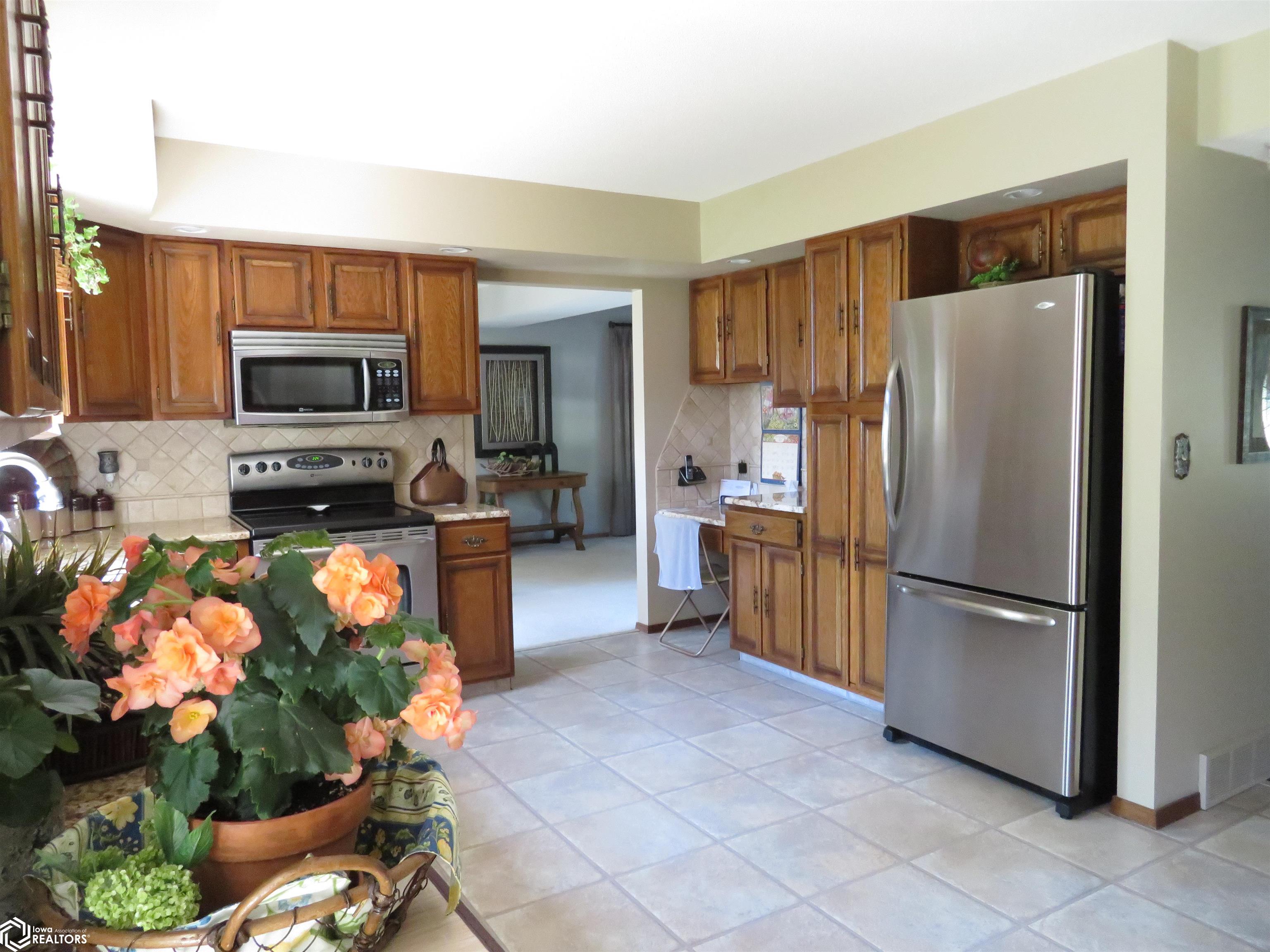 820 Cedar Drive, Clarion, Iowa image 11