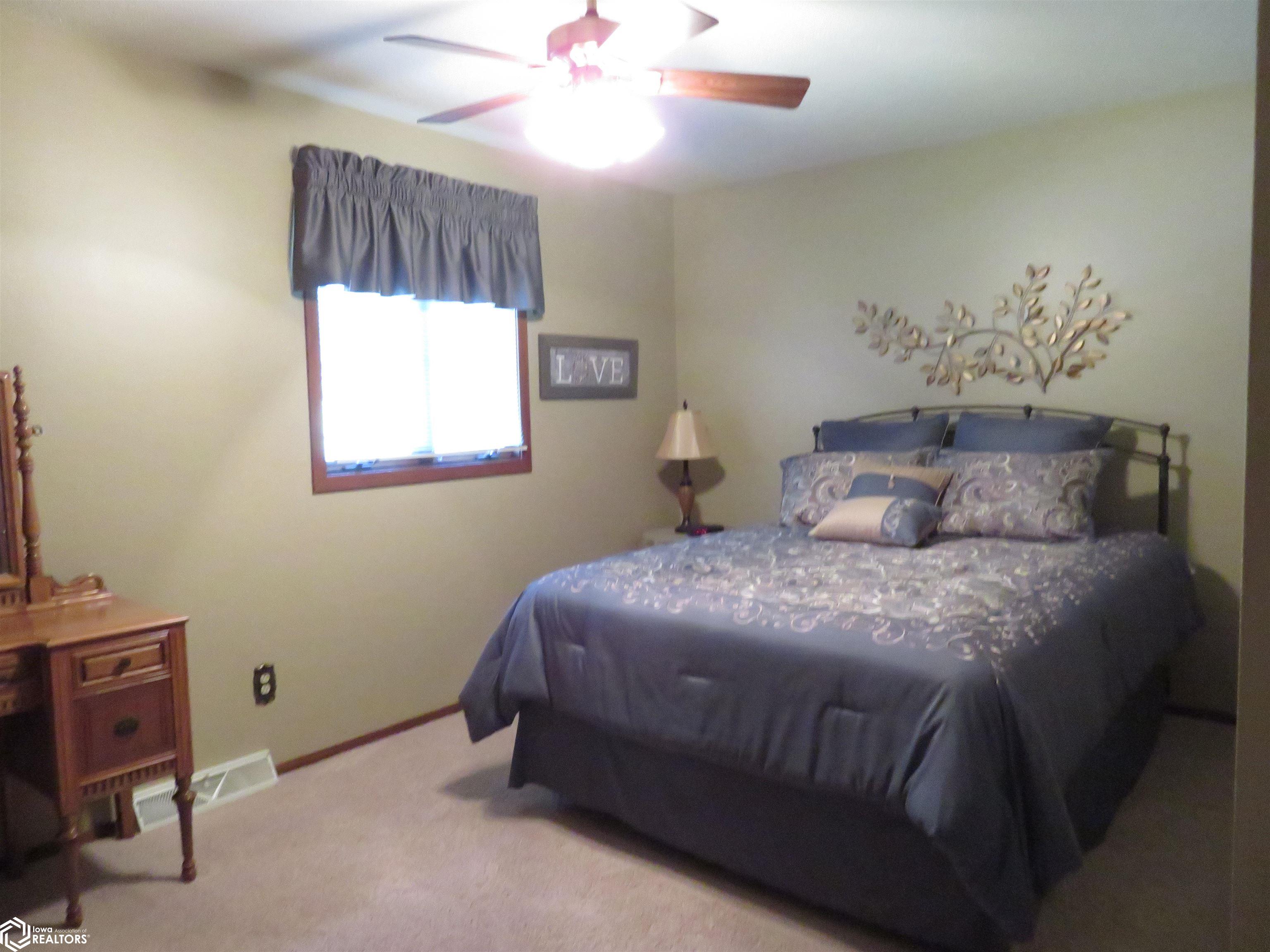 820 Cedar Drive, Clarion, Iowa image 19