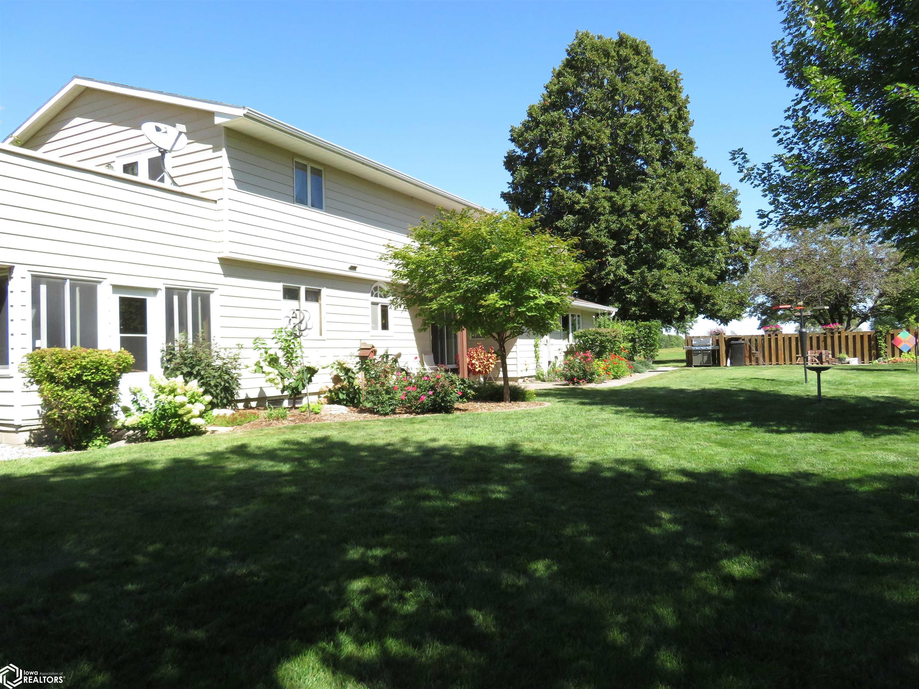 820 Cedar Drive, Clarion, Iowa image 3