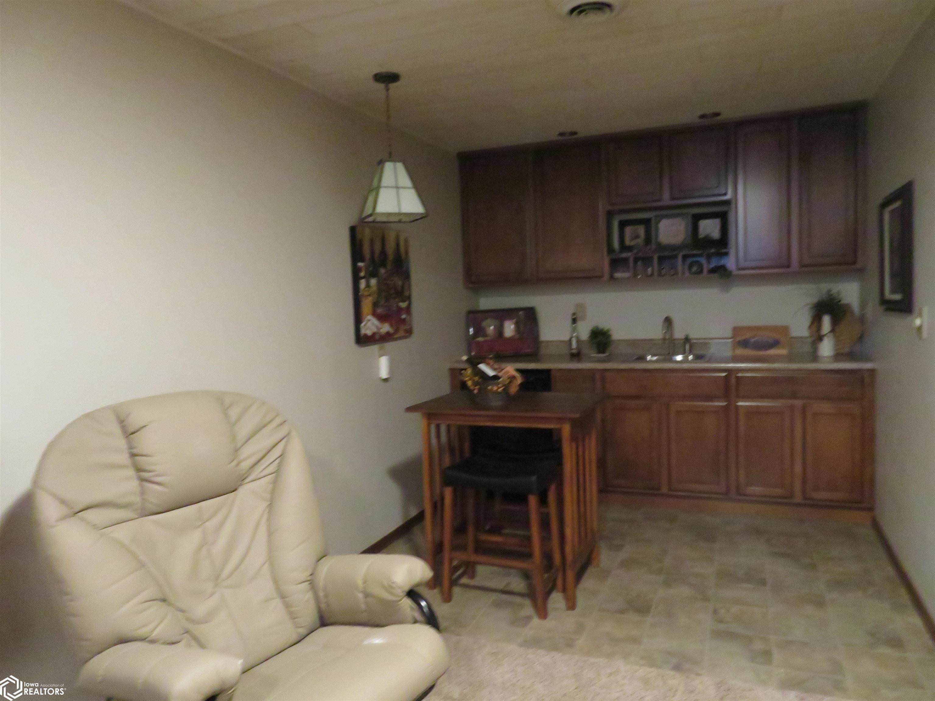 820 Cedar Drive, Clarion, Iowa image 27