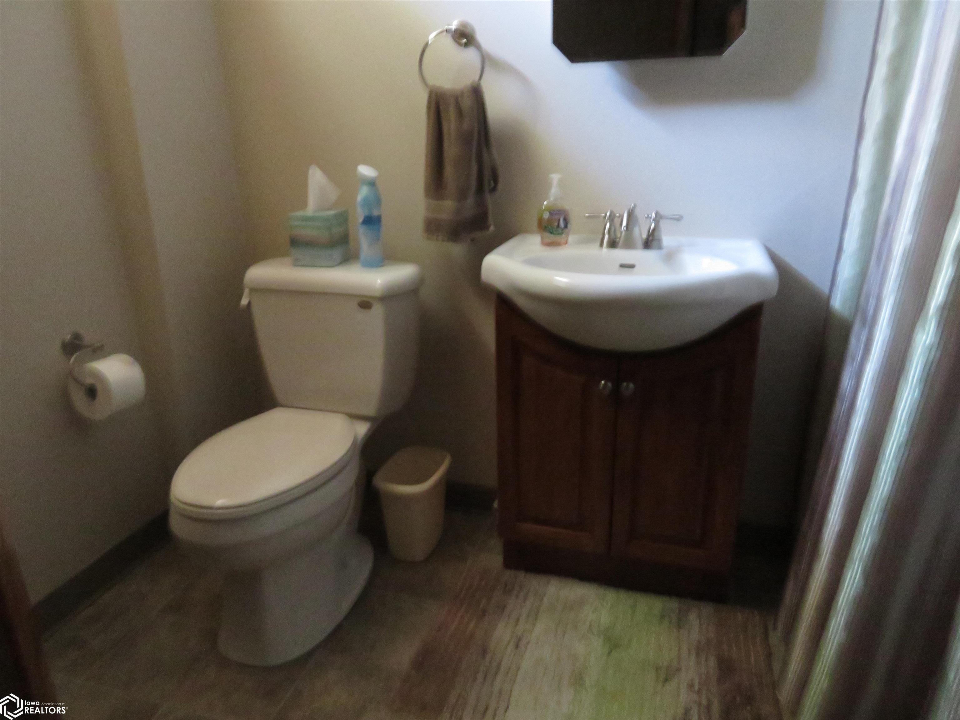 820 Cedar Drive, Clarion, Iowa image 29