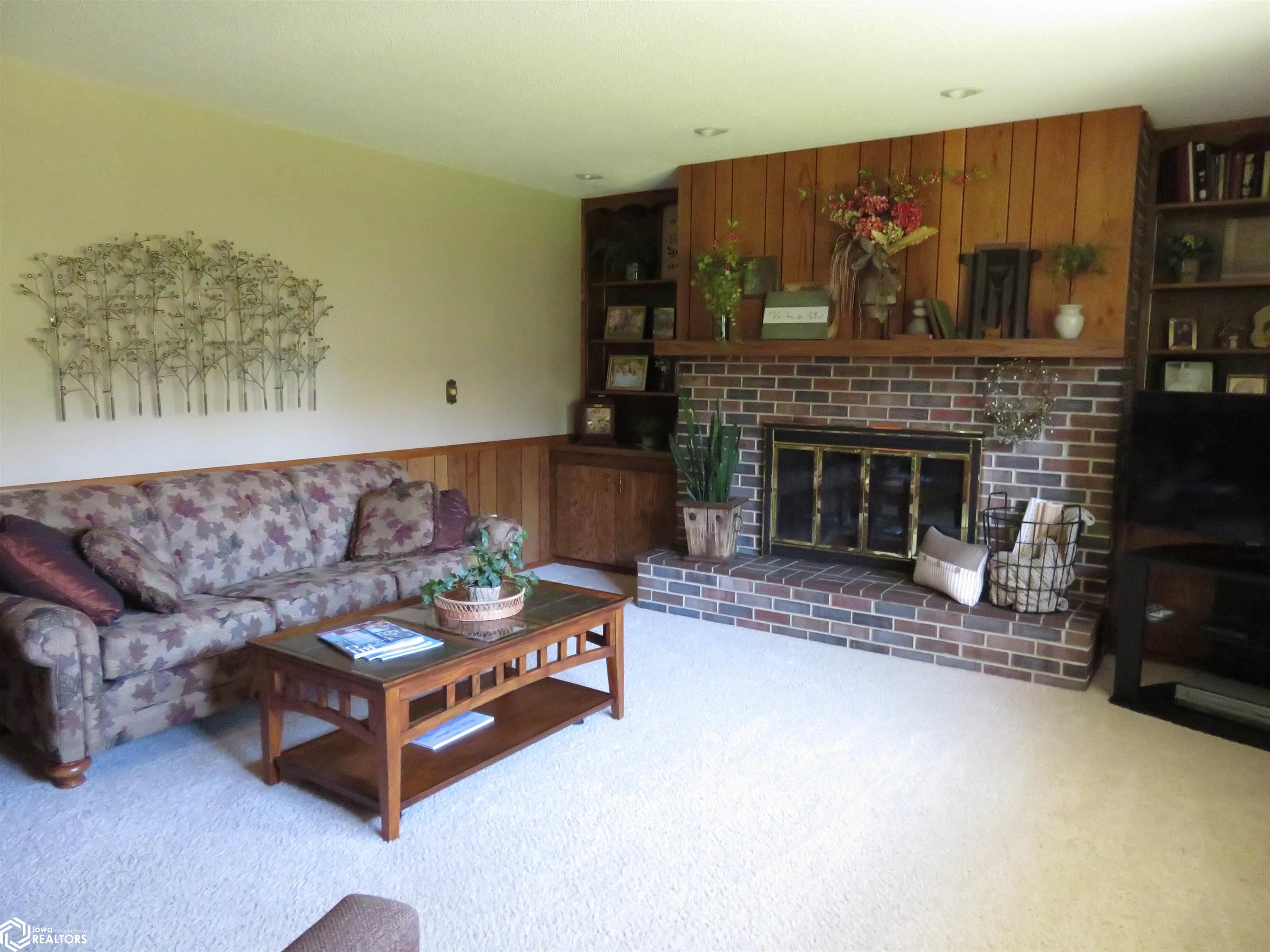 820 Cedar Drive, Clarion, Iowa image 9