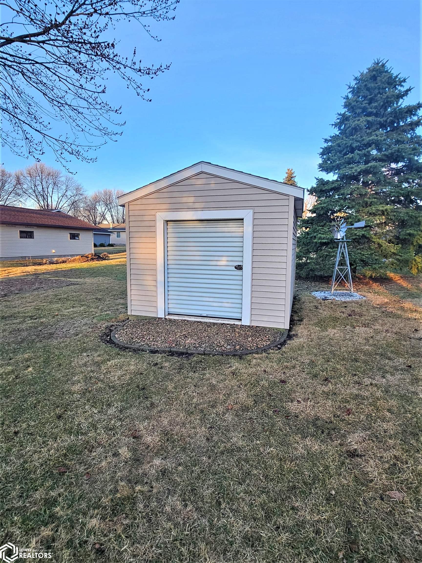 1726 E Walnut Street, Algona, Iowa image 9