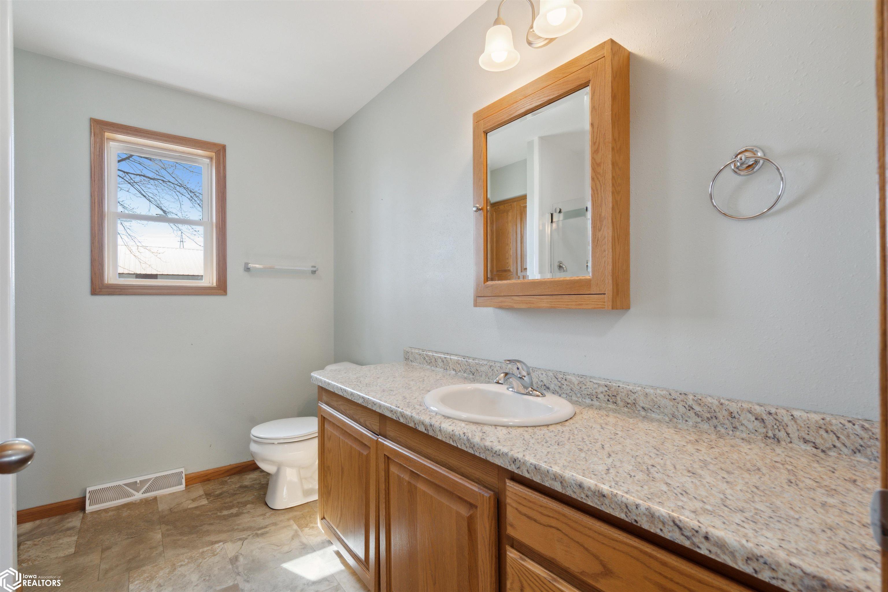 69438 260th Street, Colo, Iowa image 13