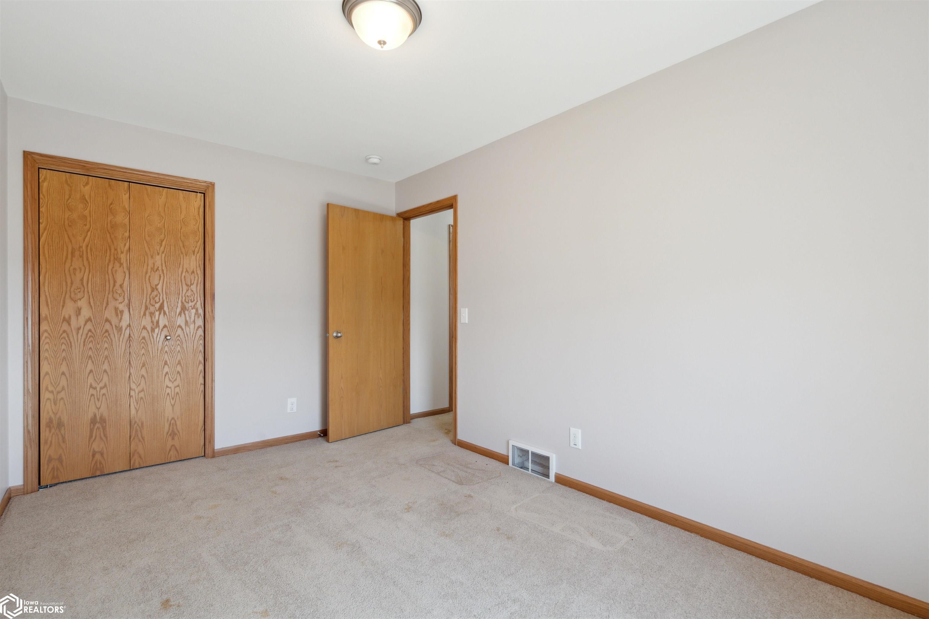 69438 260th Street, Colo, Iowa image 16
