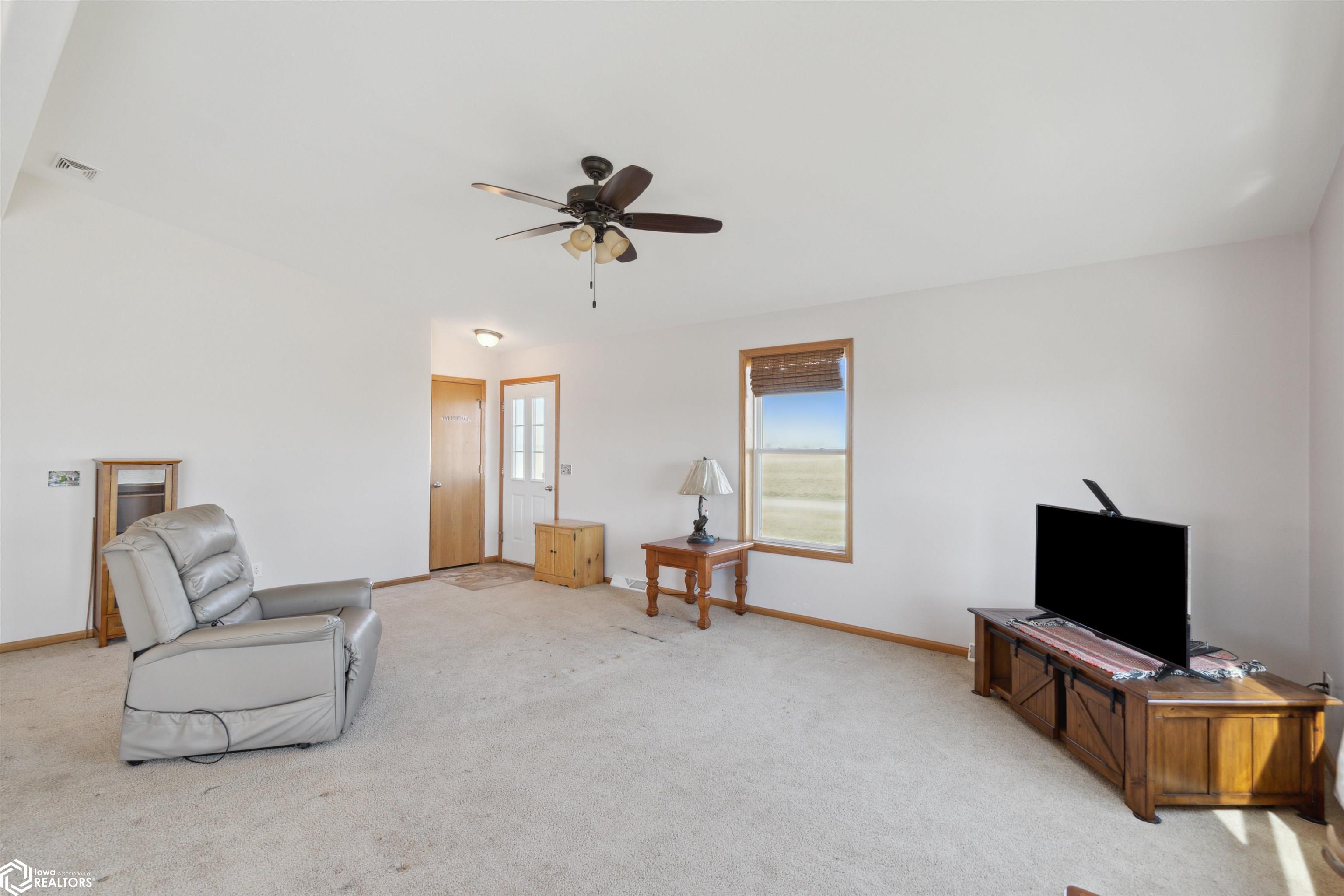 69438 260th Street, Colo, Iowa image 4