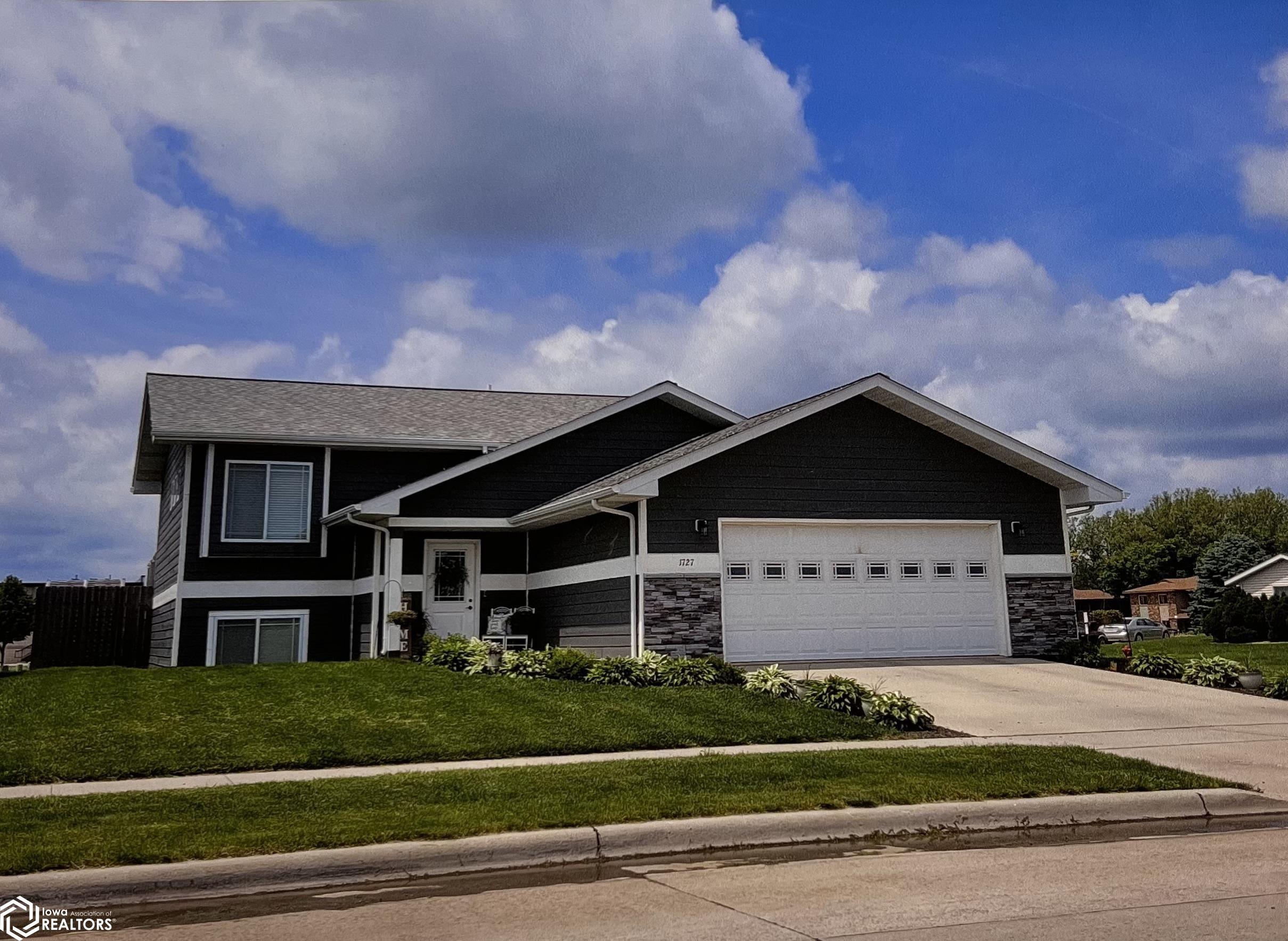 1216 N 16th Street, Denison, Iowa image 1
