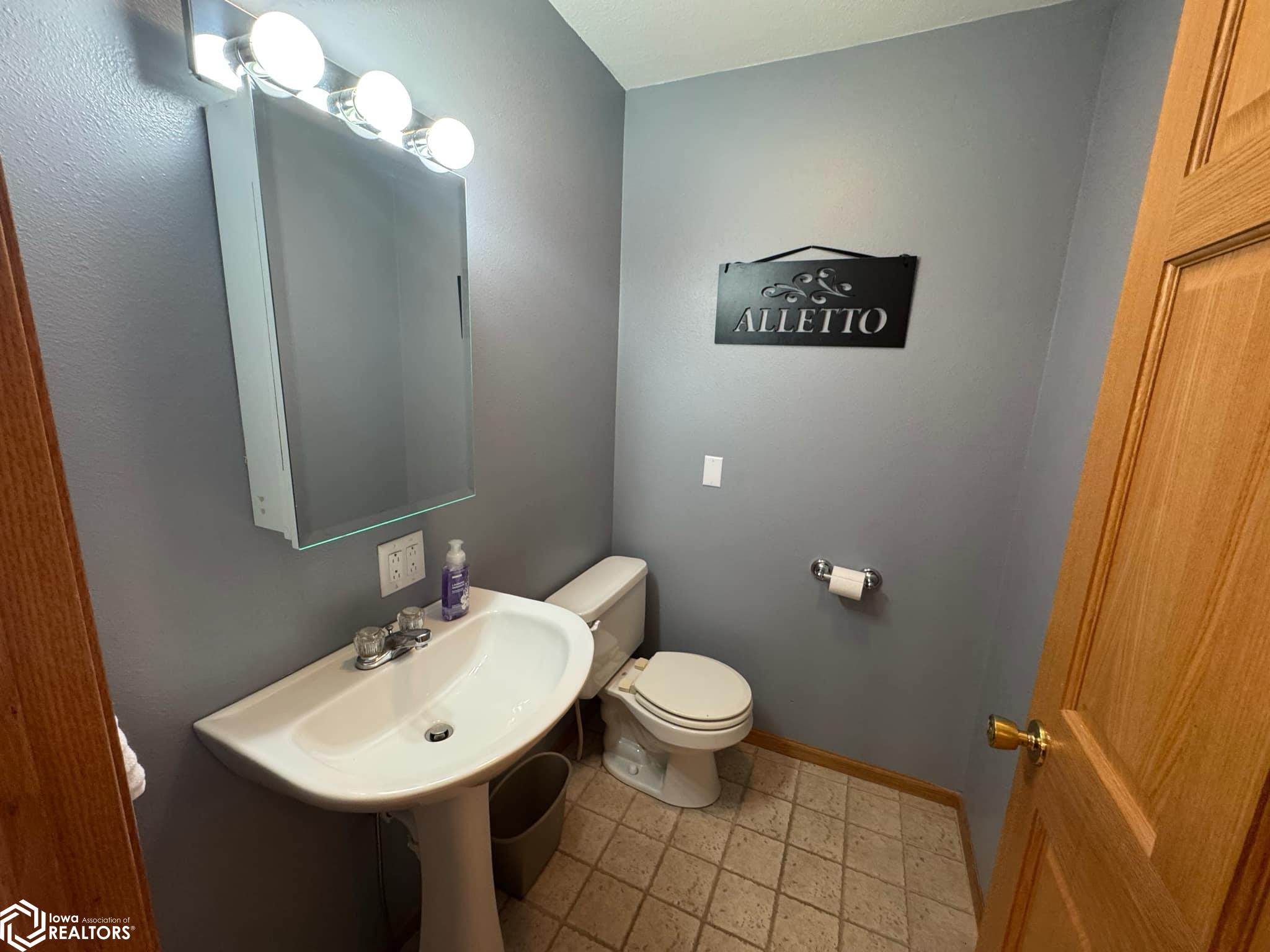 3018 Quail Ridge, Centerville, Iowa image 12