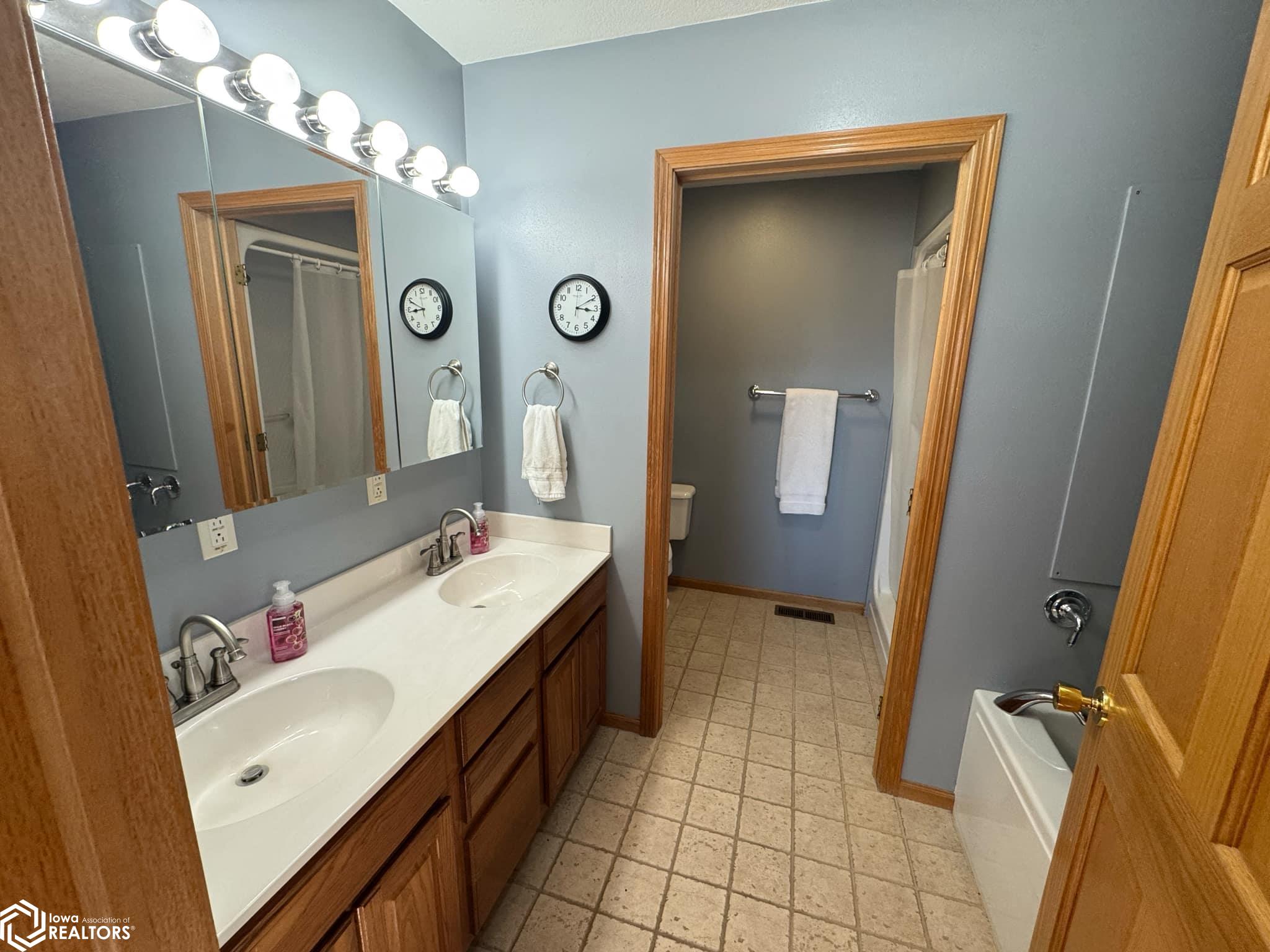 3018 Quail Ridge, Centerville, Iowa image 18