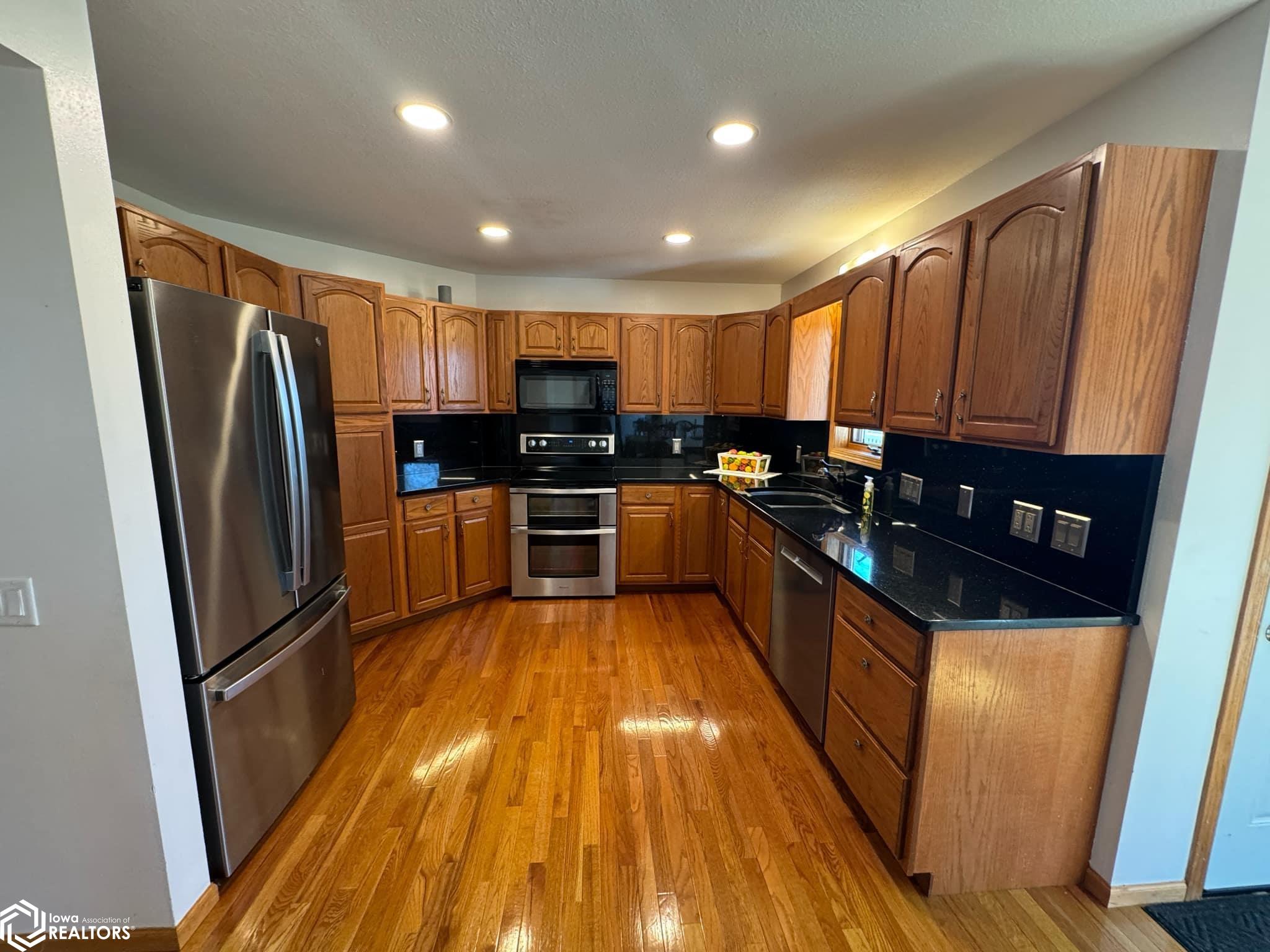 3018 Quail Ridge, Centerville, Iowa image 6