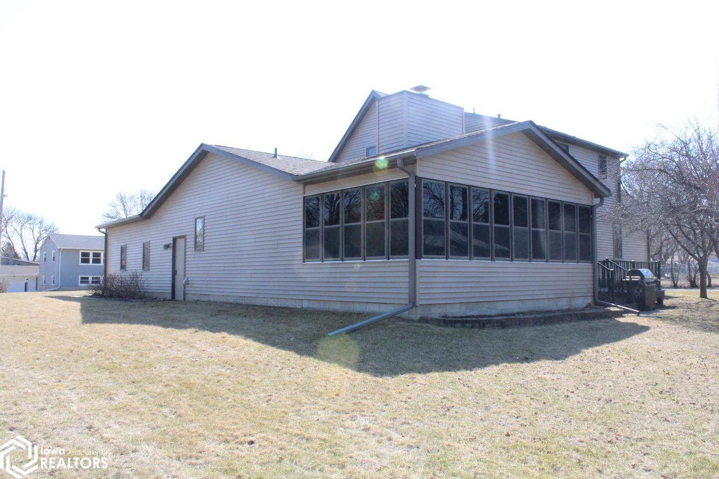 900 Division Street, Garner, Iowa image 25
