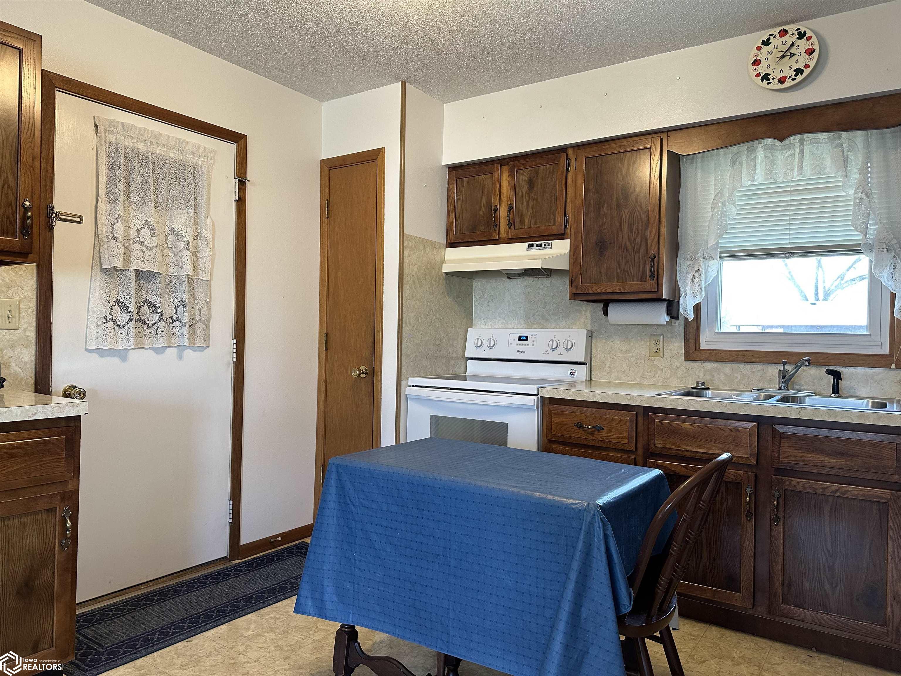 811 N 7th Street, Chariton, Iowa image 6