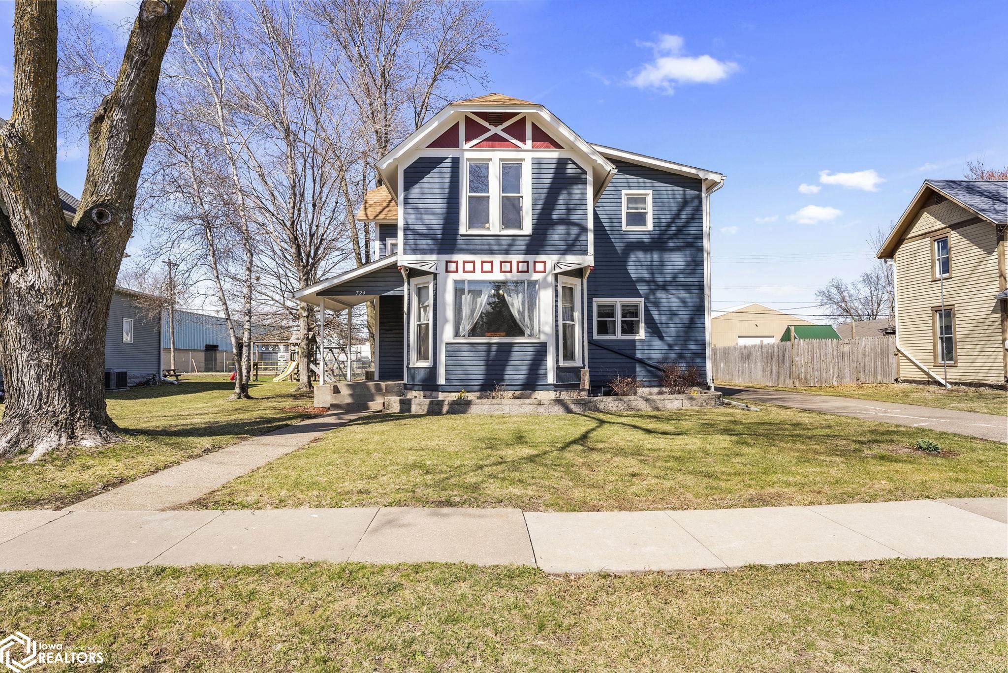 724 2nd Street, Washington, Iowa image 2