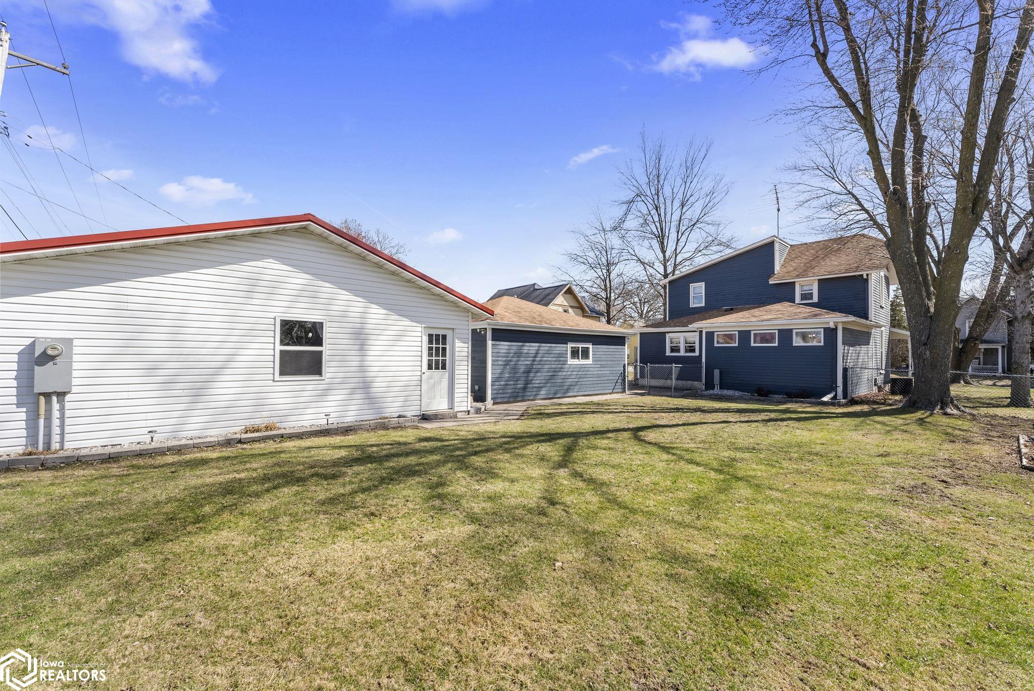 724 2nd Street, Washington, Iowa image 5