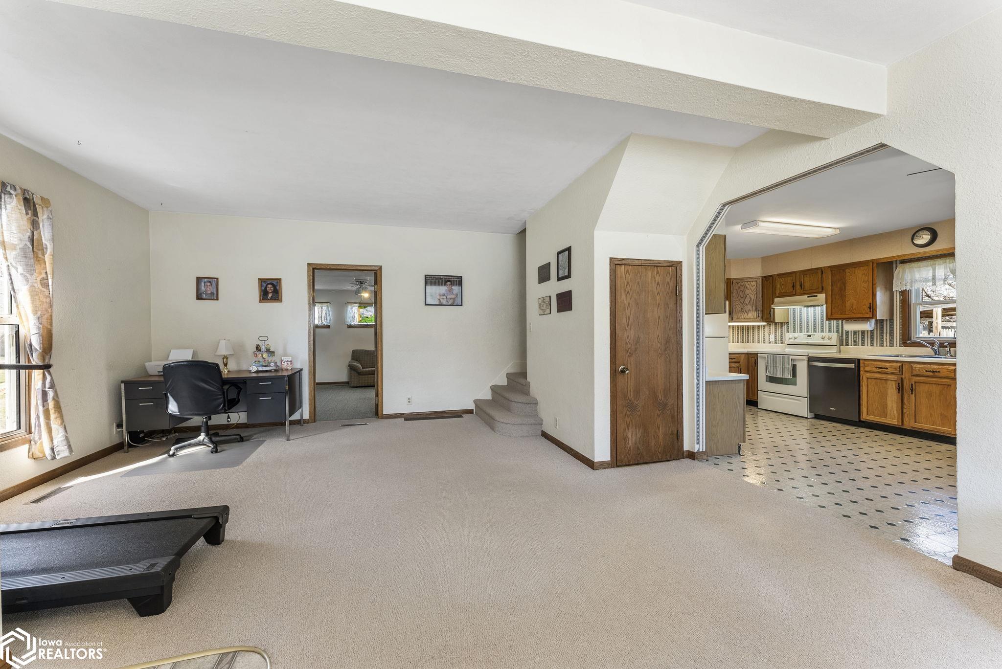 724 2nd Street, Washington, Iowa image 10