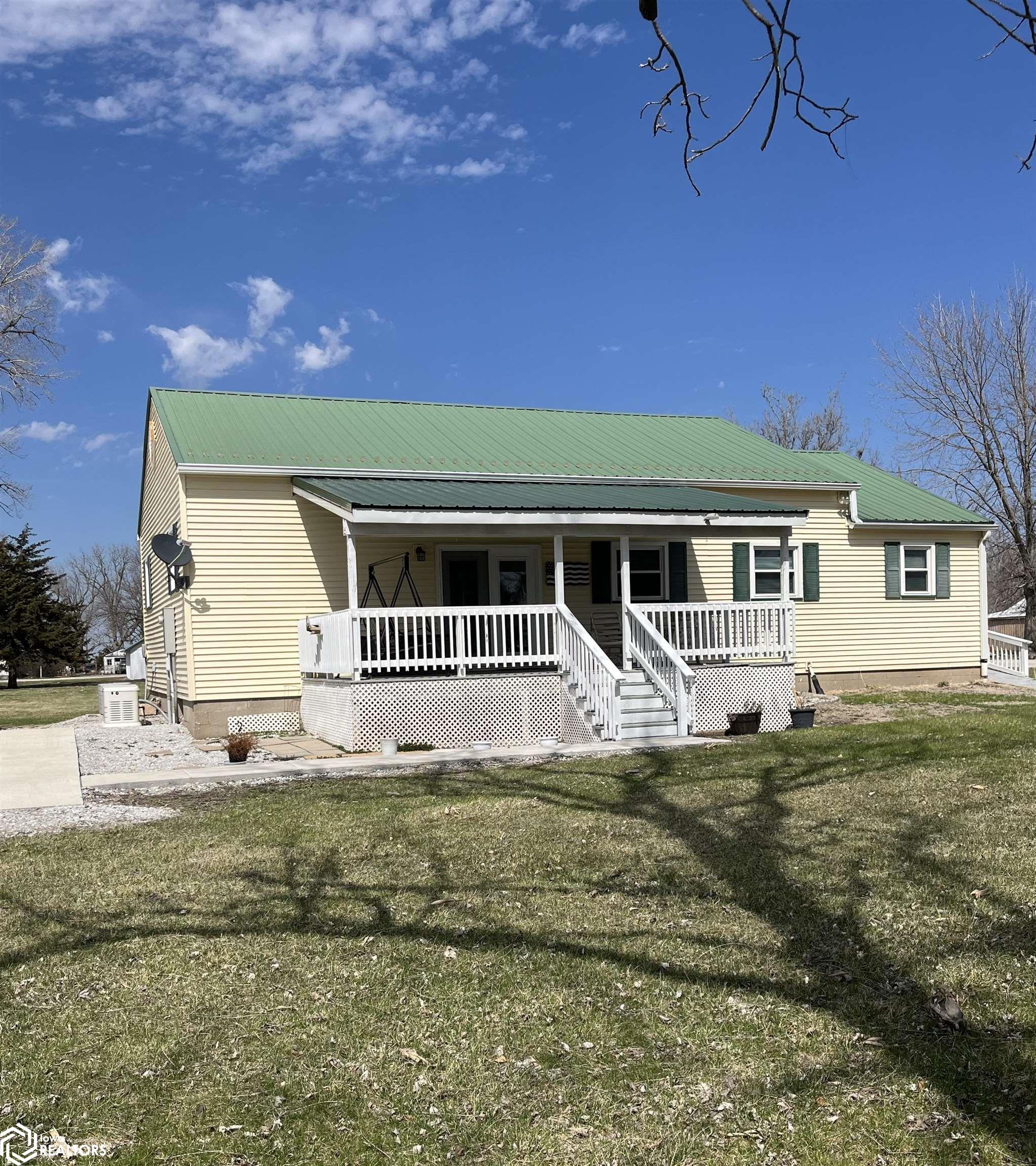 1080 & 1084 Linby Drive, Packwood, Iowa image 1