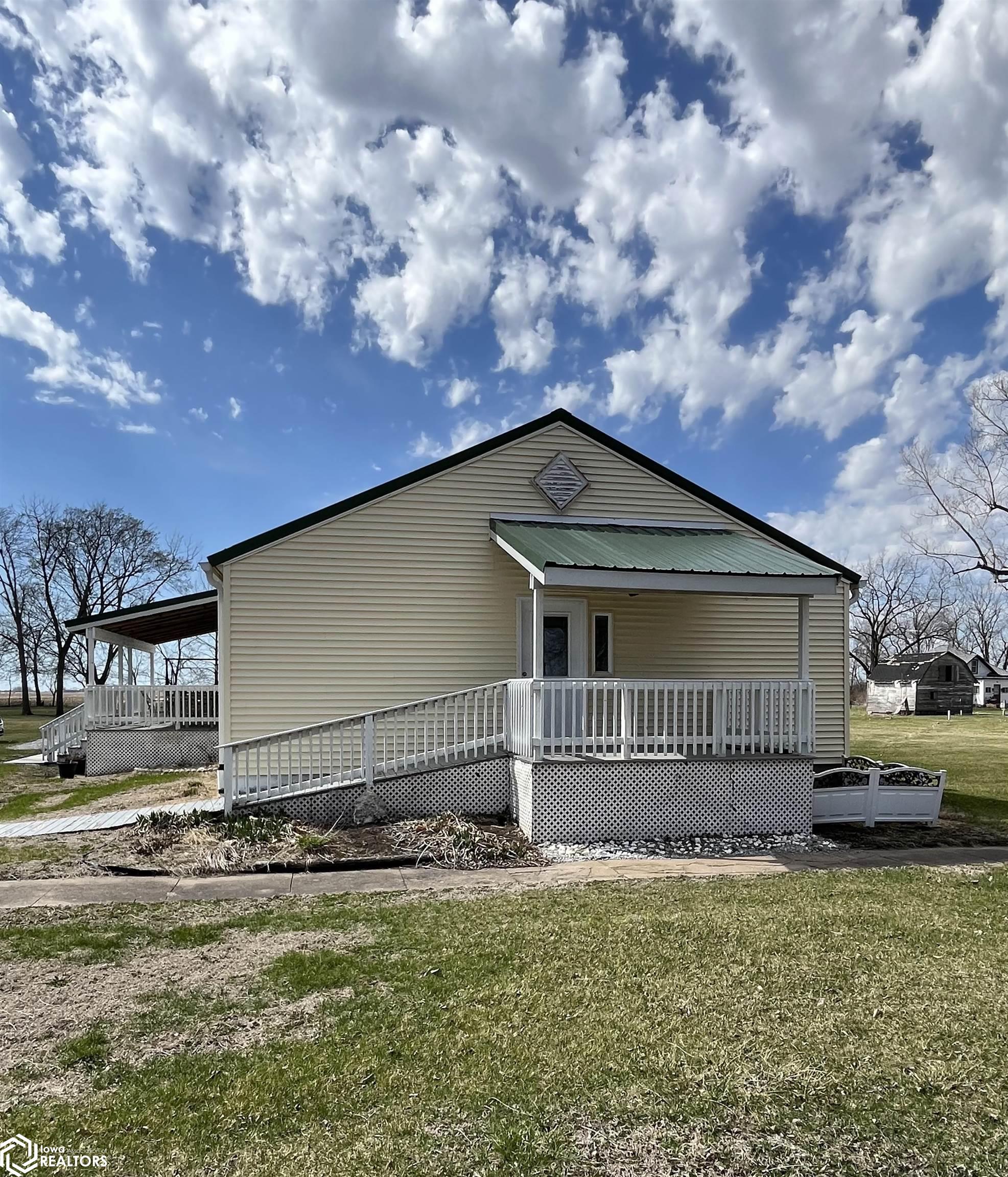 1080 & 1084 Linby Drive, Packwood, Iowa image 12