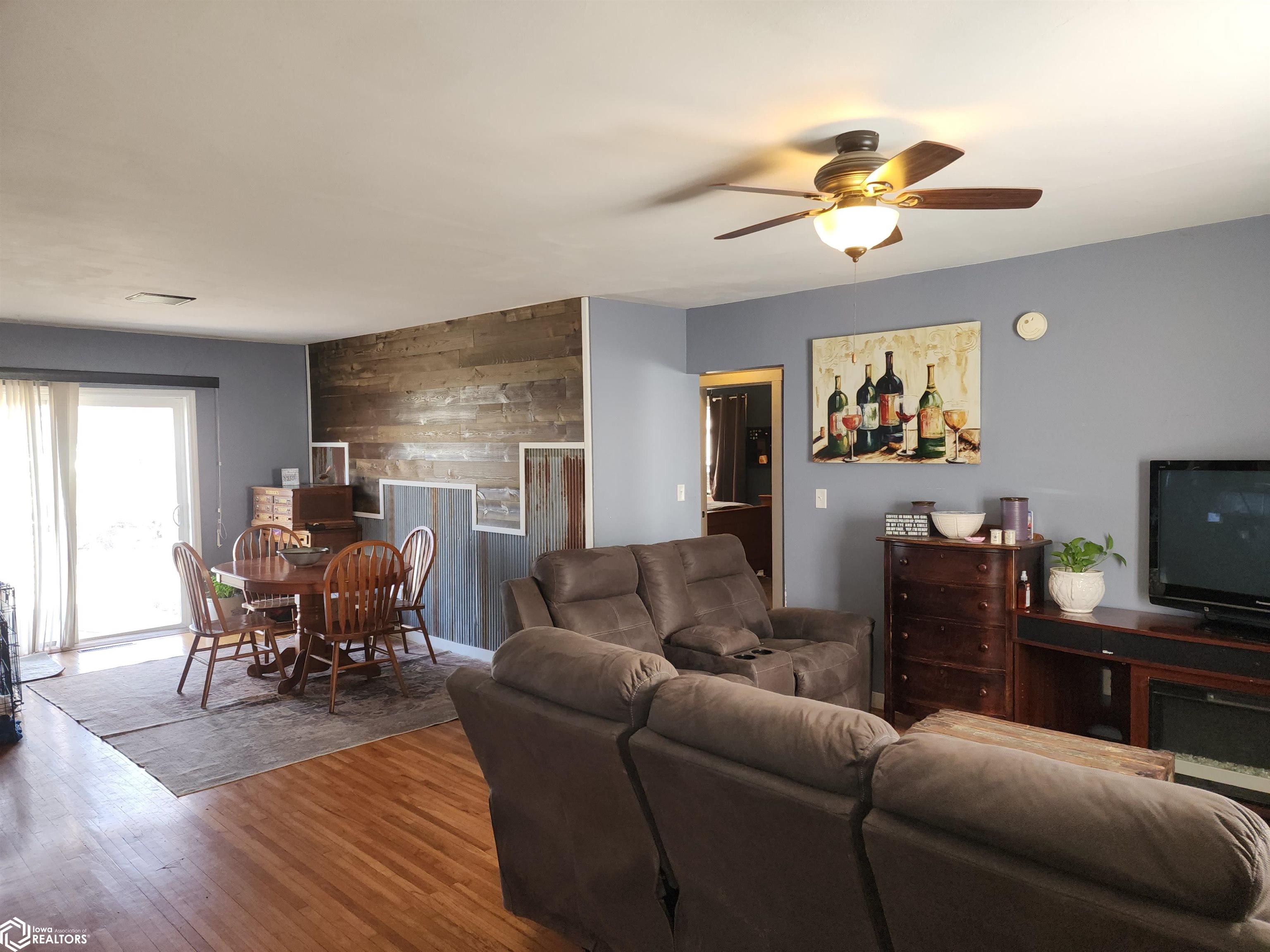 405 N Greeley Street, Corydon, Iowa image 13