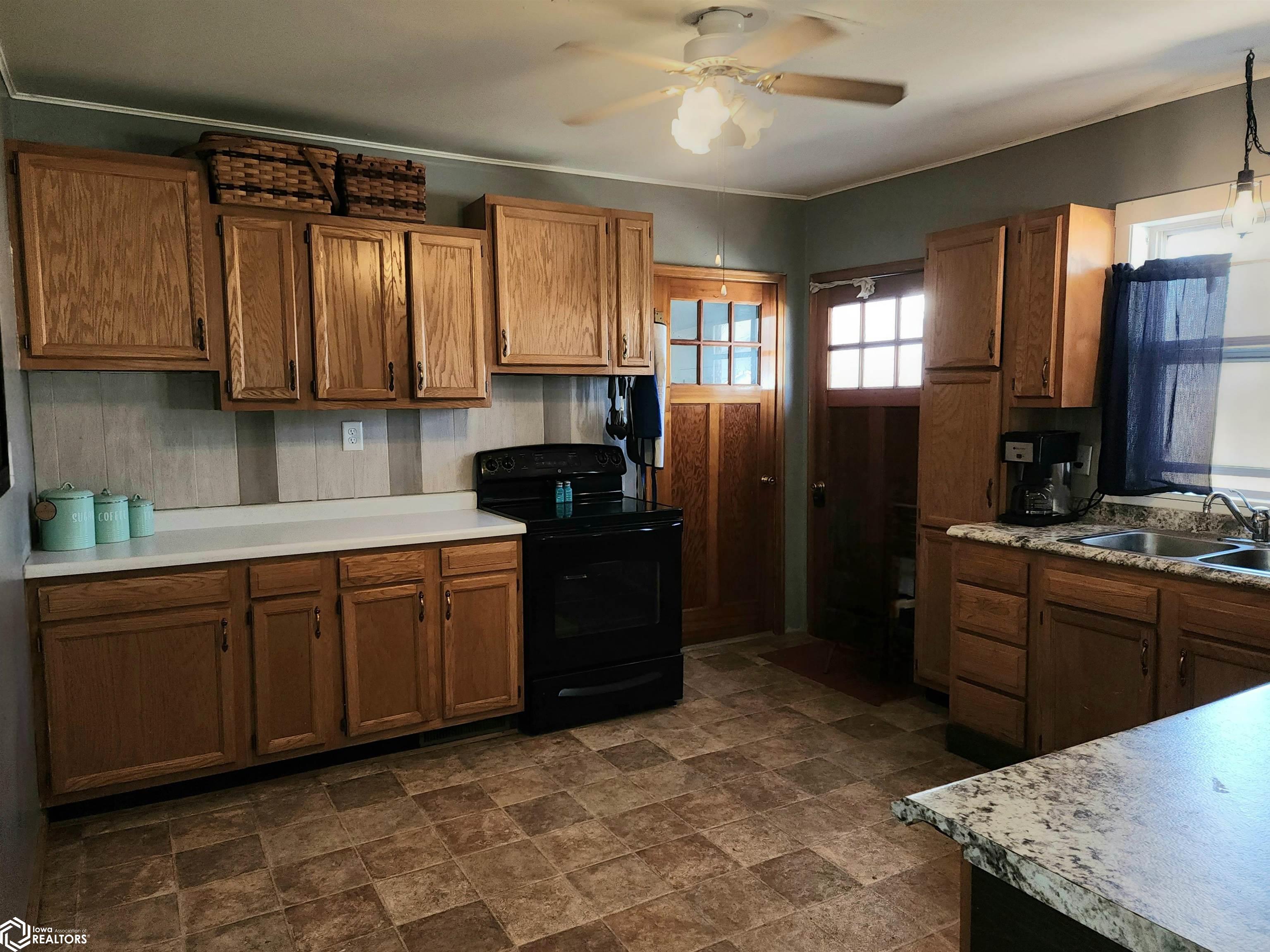 405 N Greeley Street, Corydon, Iowa image 5