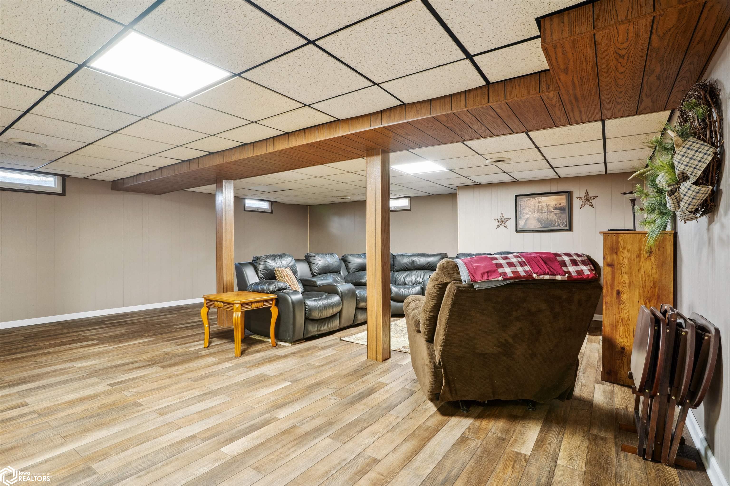 609 E Cleveland St., New London, Iowa image 29