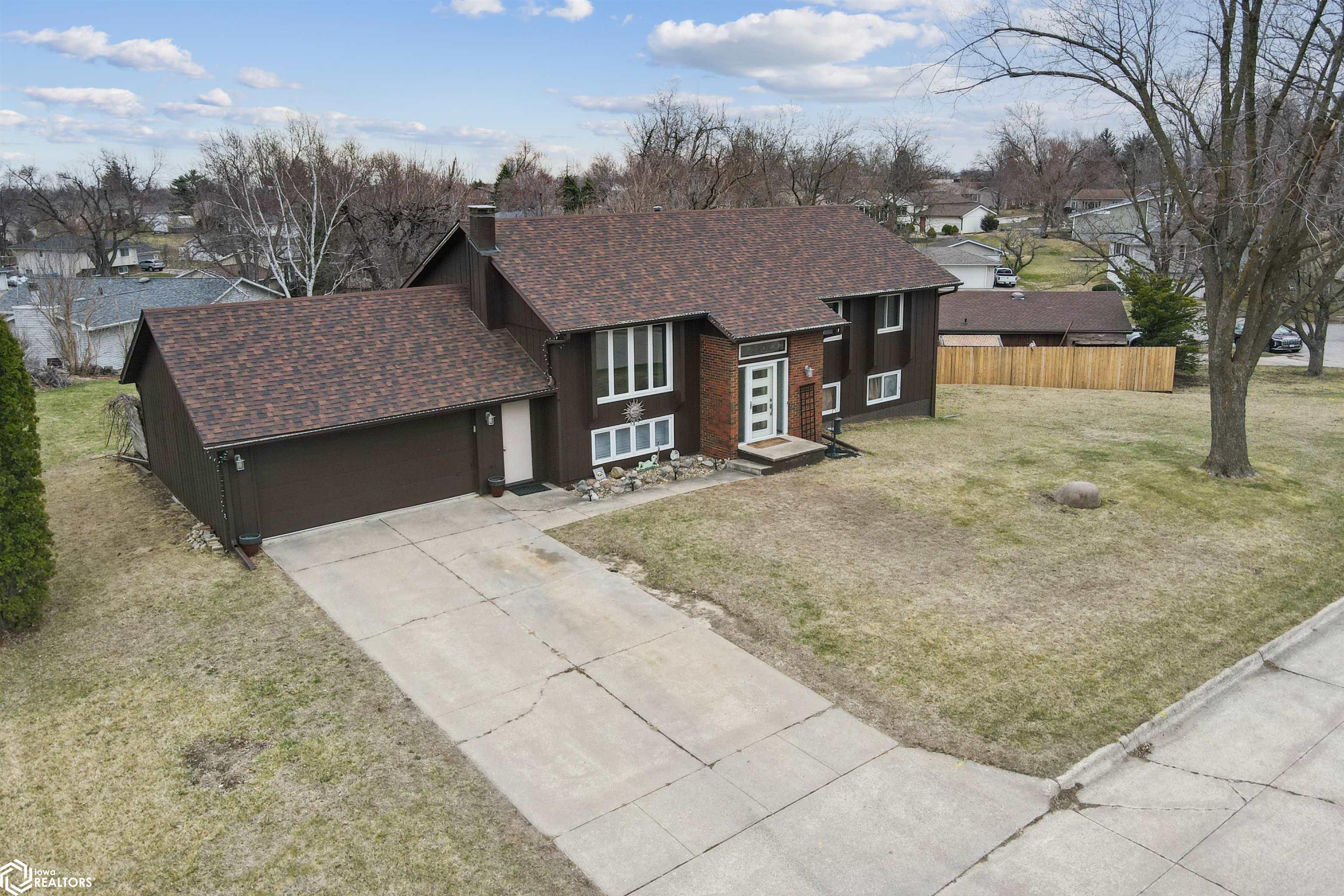 2202 Vermillion Lane, Marshalltown, Iowa image 27