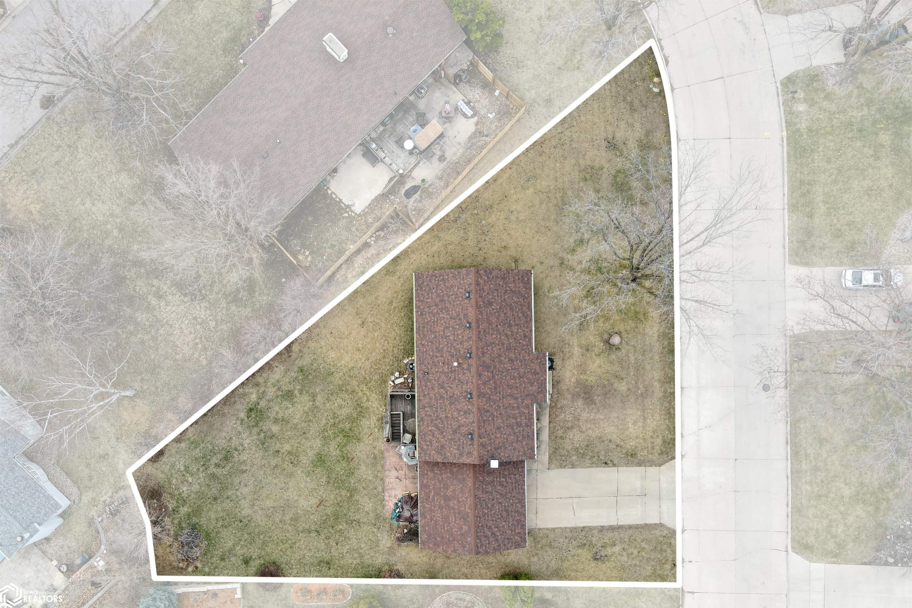 2202 Vermillion Lane, Marshalltown, Iowa image 29