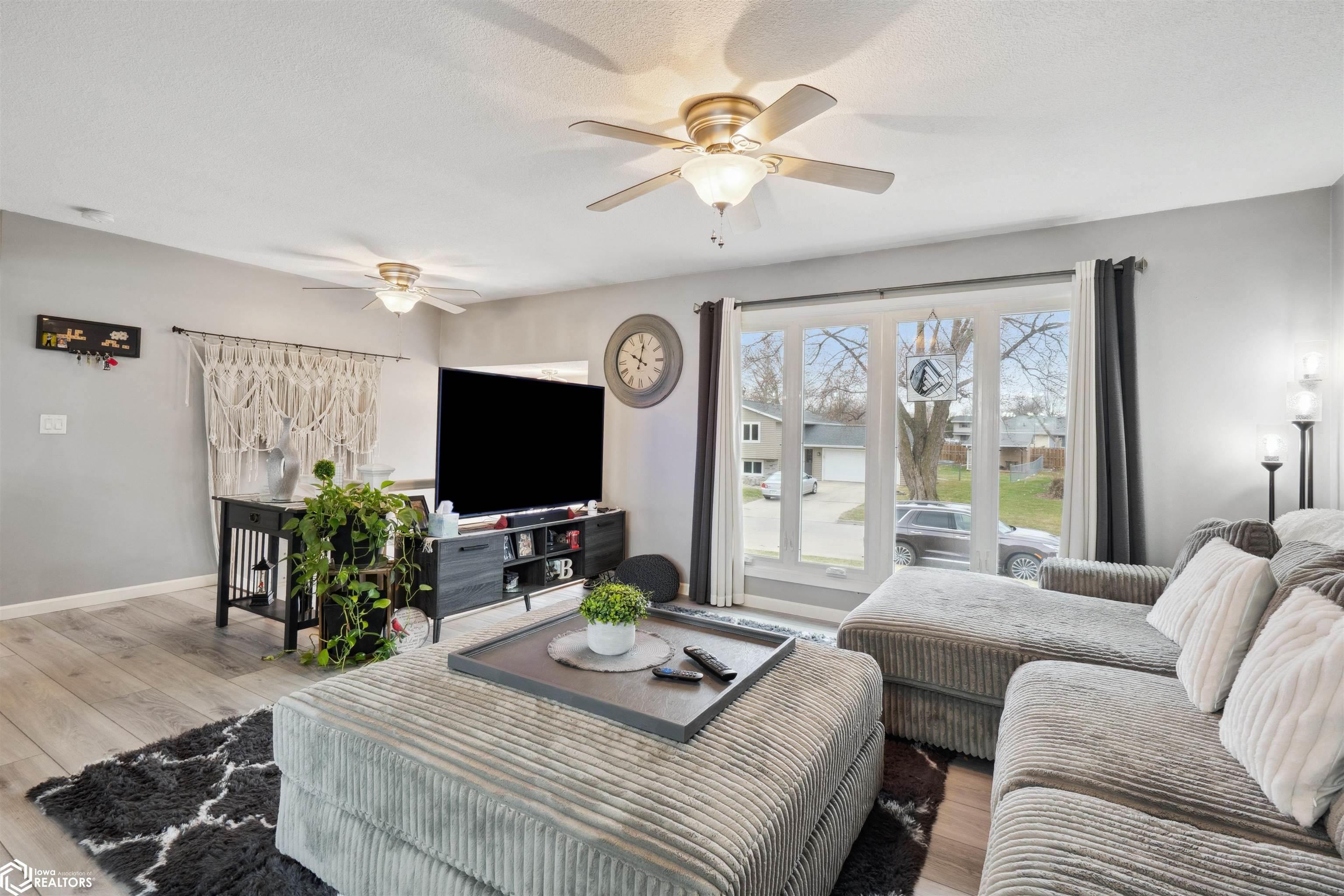 2202 Vermillion Lane, Marshalltown, Iowa image 5