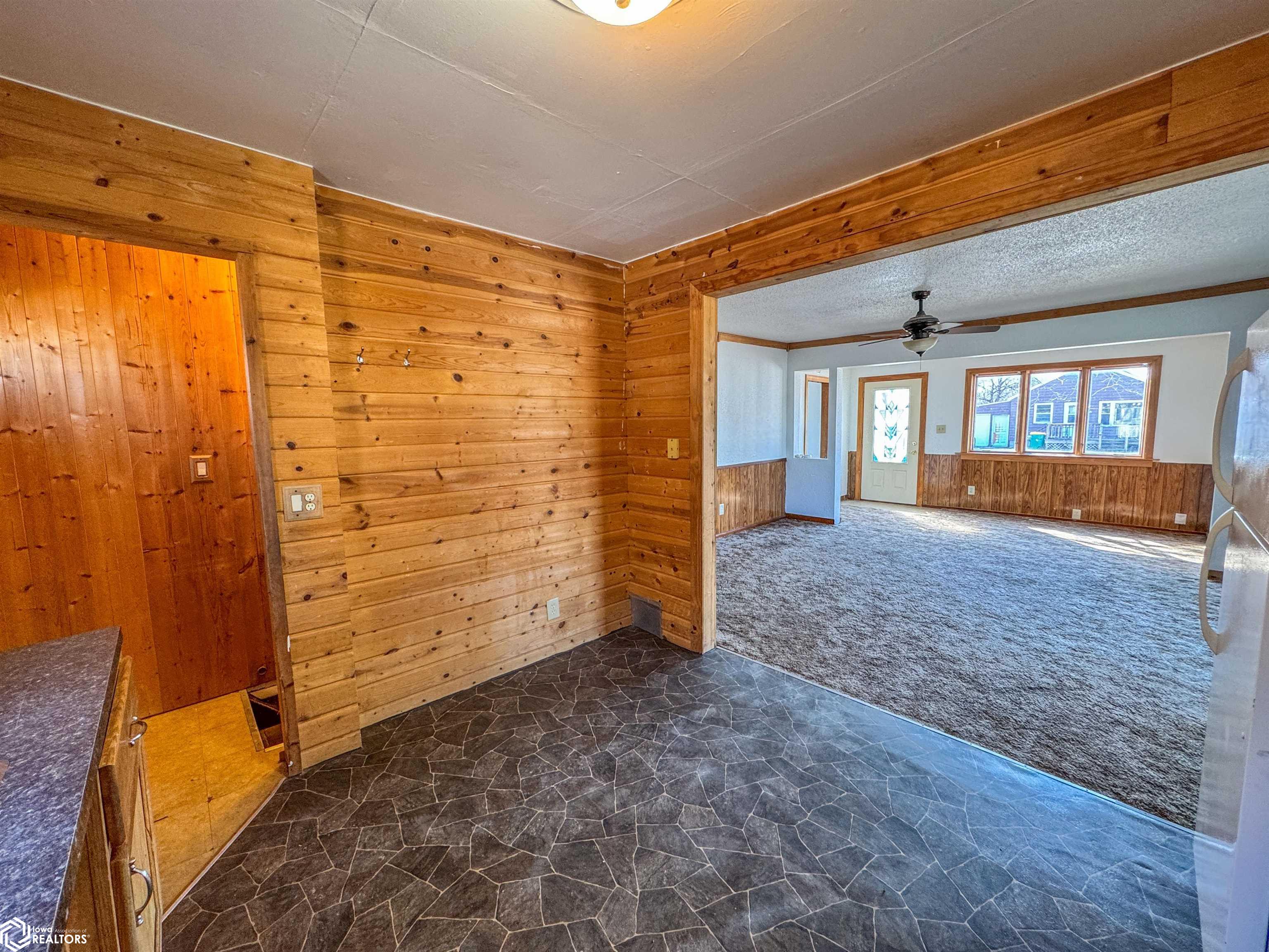 427 1st Street, Hampton, Iowa image 3