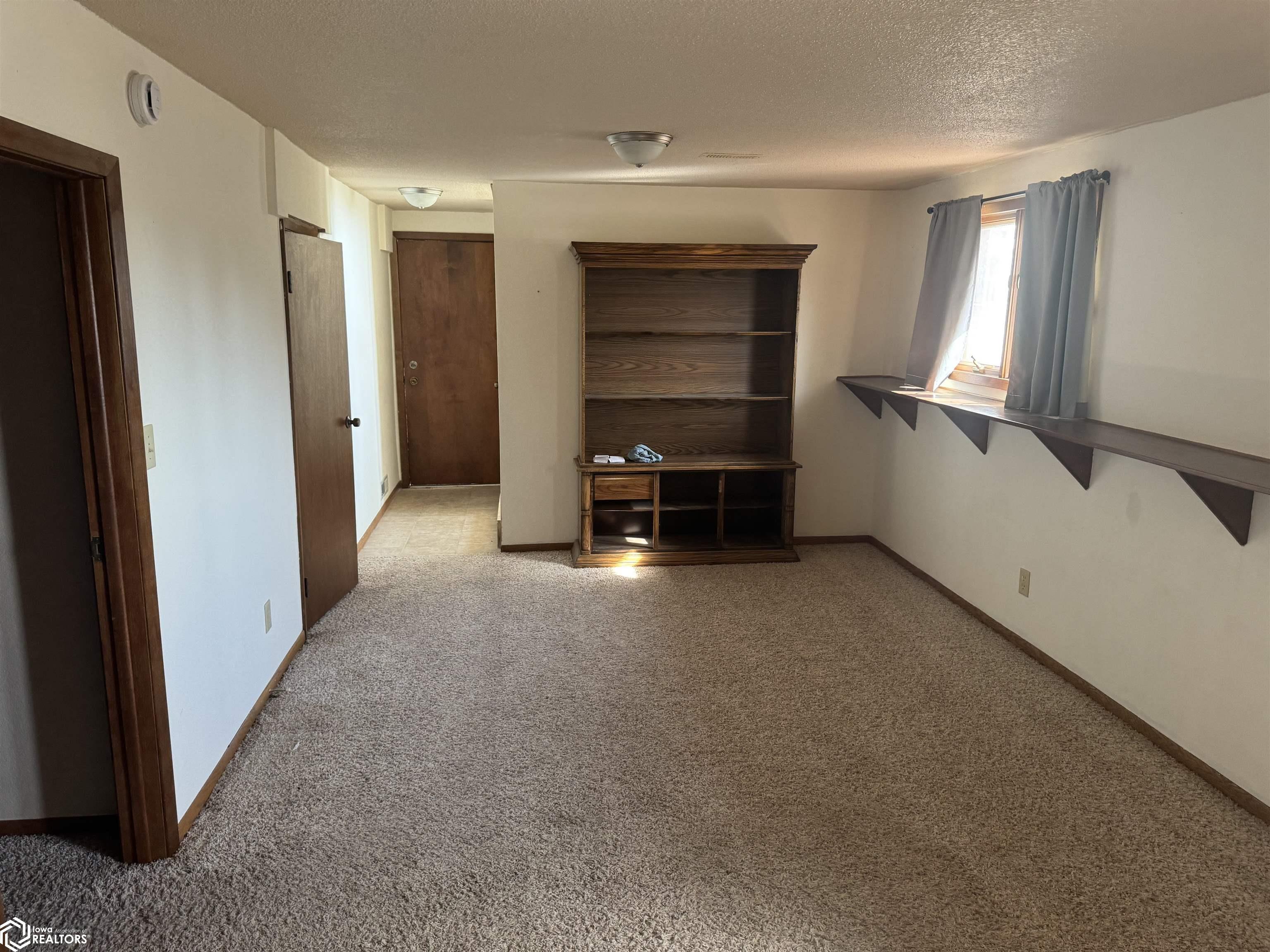 2825 Oak Meadow Drive, Ottumwa, Iowa image 19