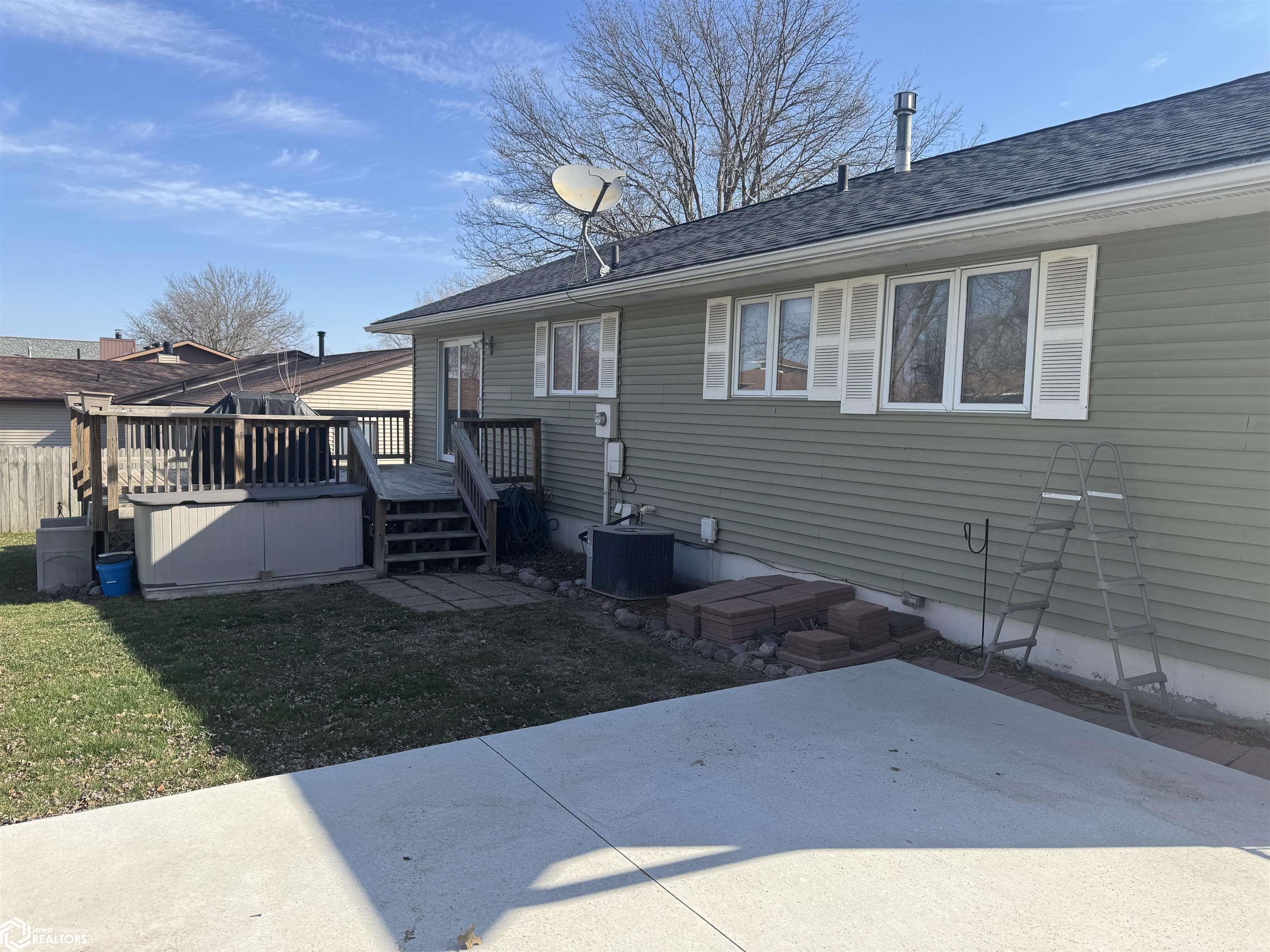 2825 Oak Meadow Drive, Ottumwa, Iowa image 28