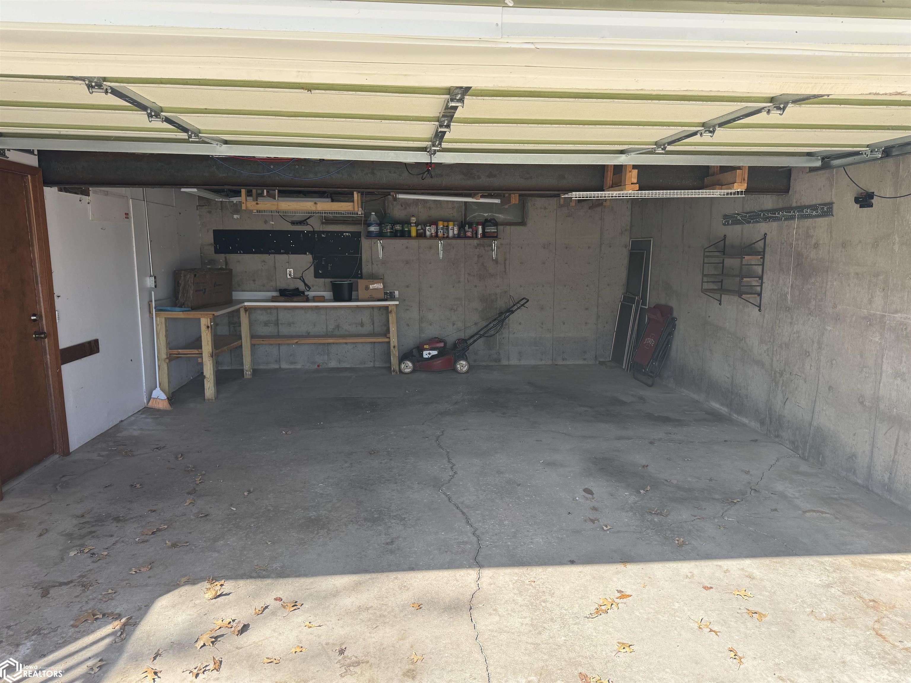 2825 Oak Meadow Drive, Ottumwa, Iowa image 31