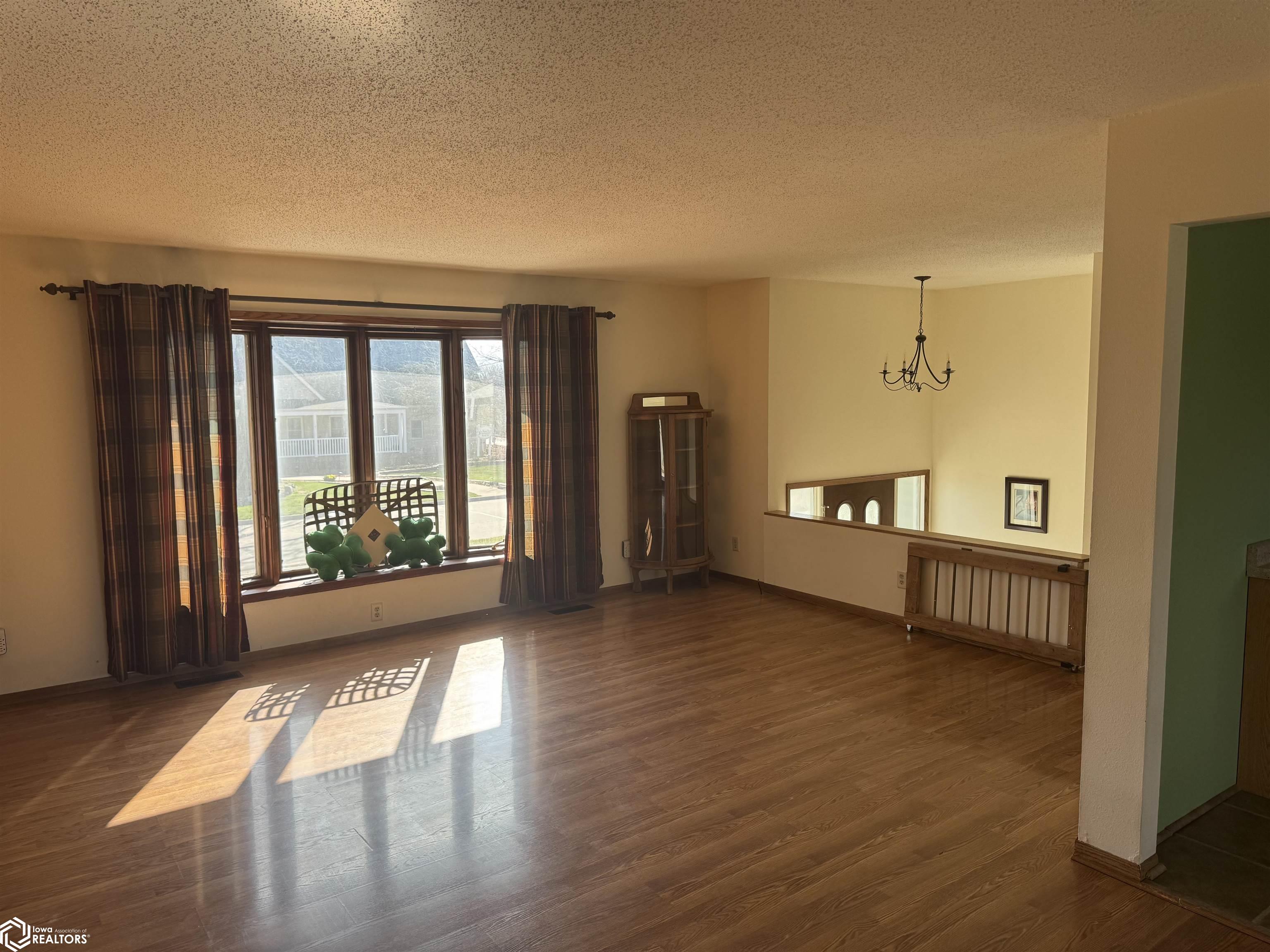 2825 Oak Meadow Drive, Ottumwa, Iowa image 6
