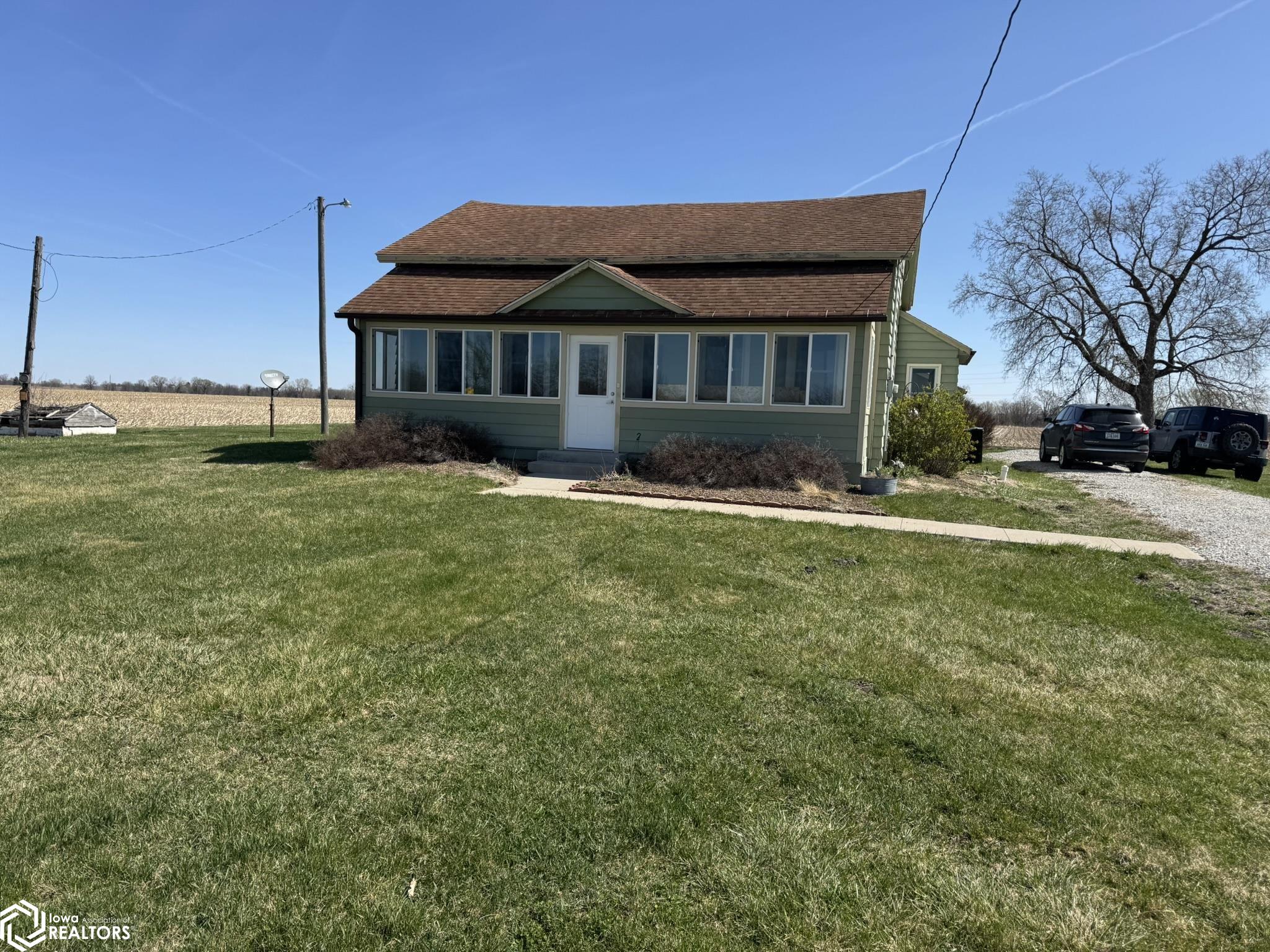 12189 Sycamore Road, Ottumwa, Iowa image 1