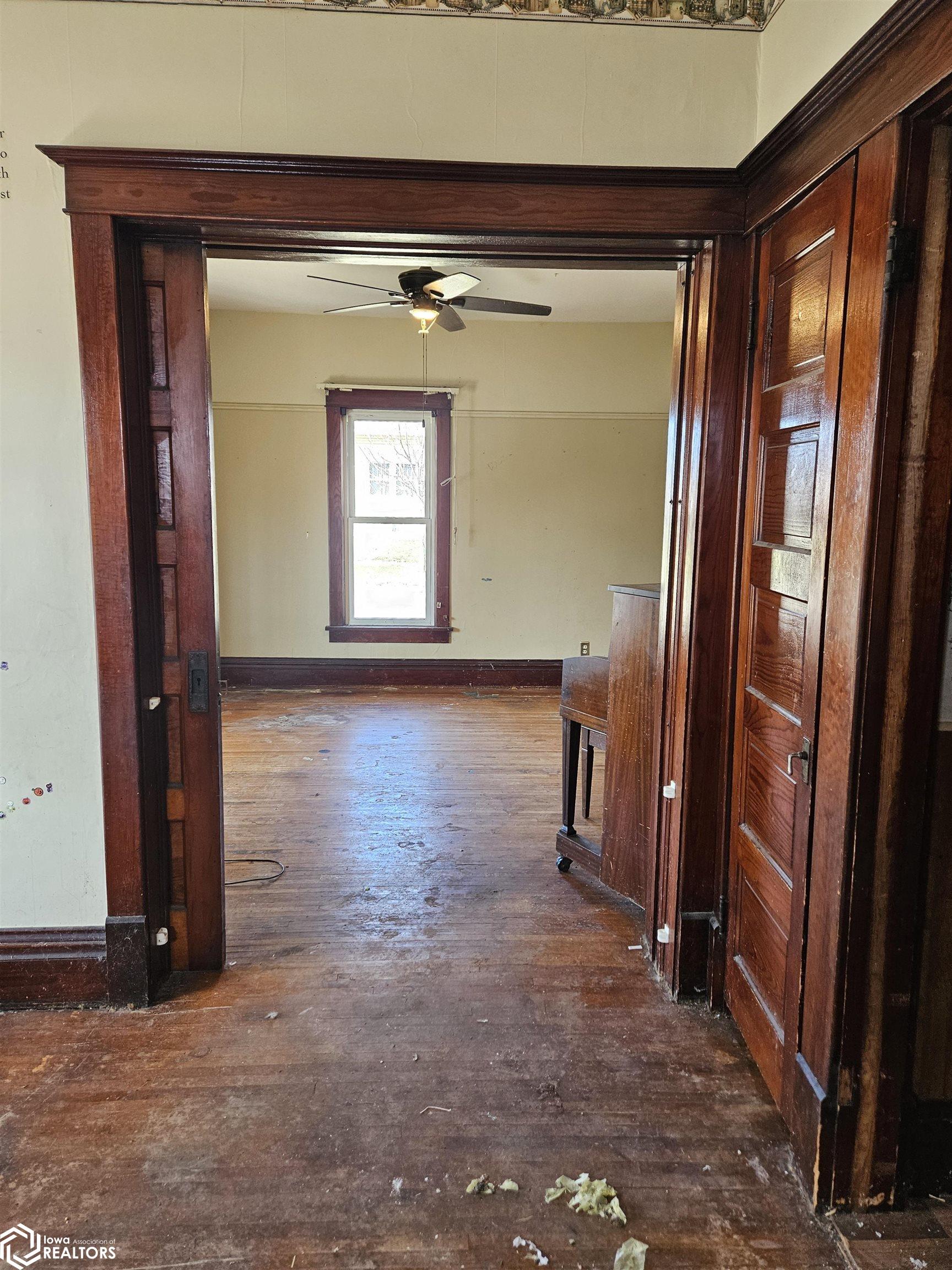 711 W Boone Street, Marshalltown, Iowa image 6