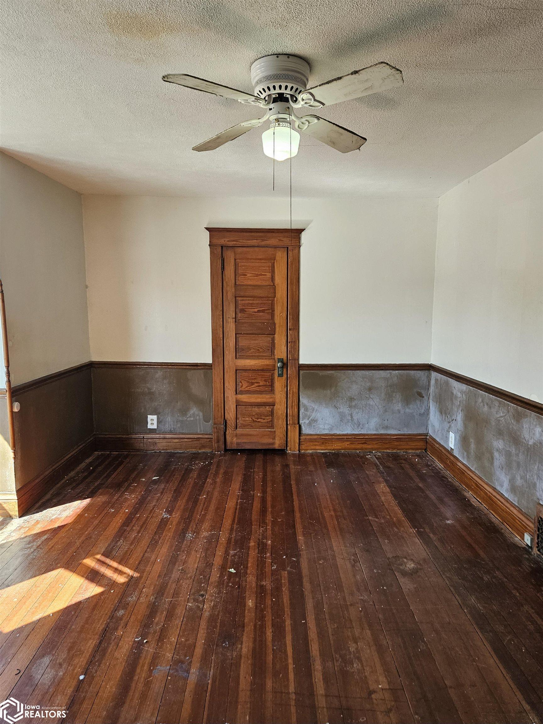 711 W Boone Street, Marshalltown, Iowa image 9