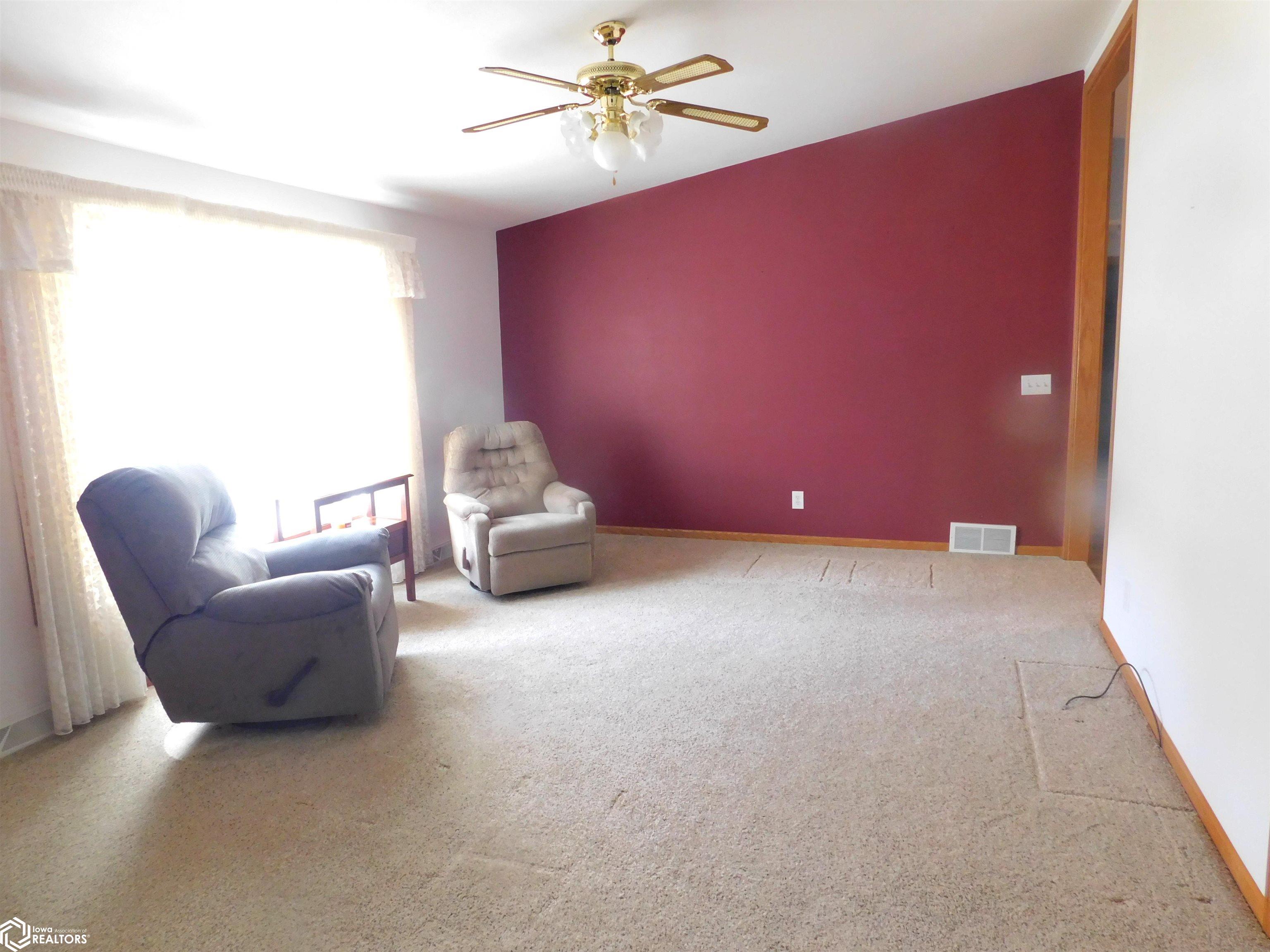 602 Valley Drive, Denison, Iowa image 2