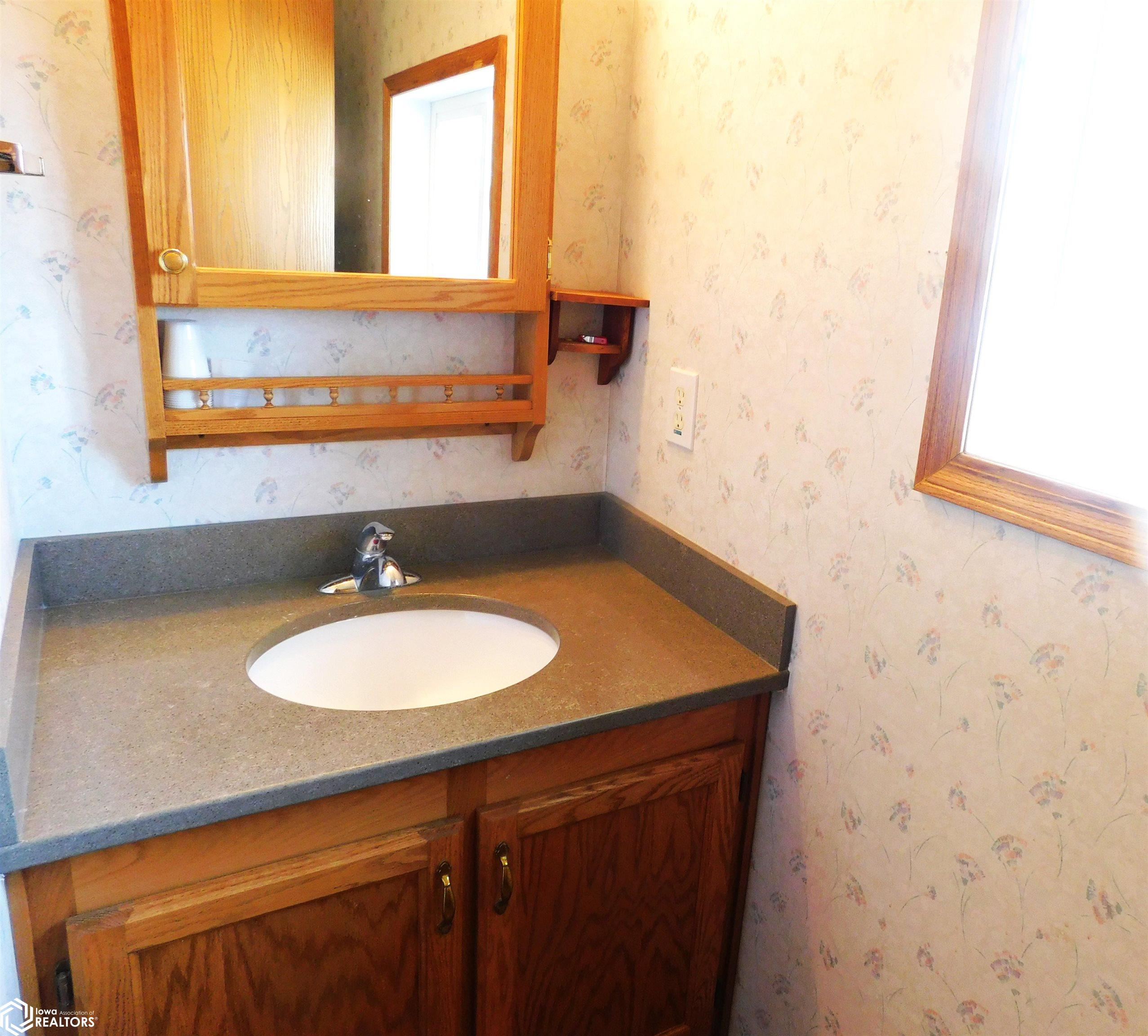 602 Valley Drive, Denison, Iowa image 12